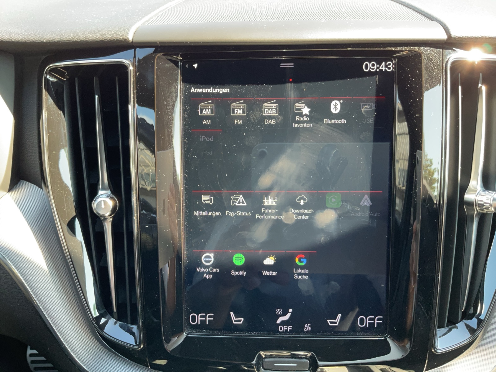 VOLVO XC60 T5 AWD R-Design Geartronic-image-12
