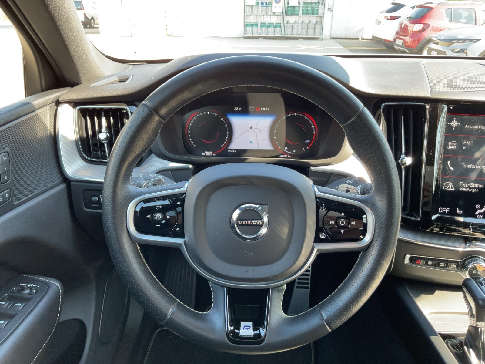 VOLVO XC60 T5 AWD R-Design Geartronic-image-7
