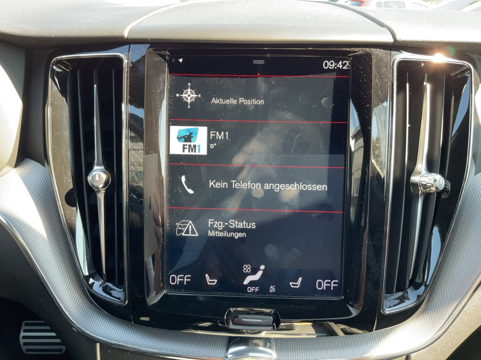 VOLVO XC60 T5 AWD R-Design Geartronic-image-10