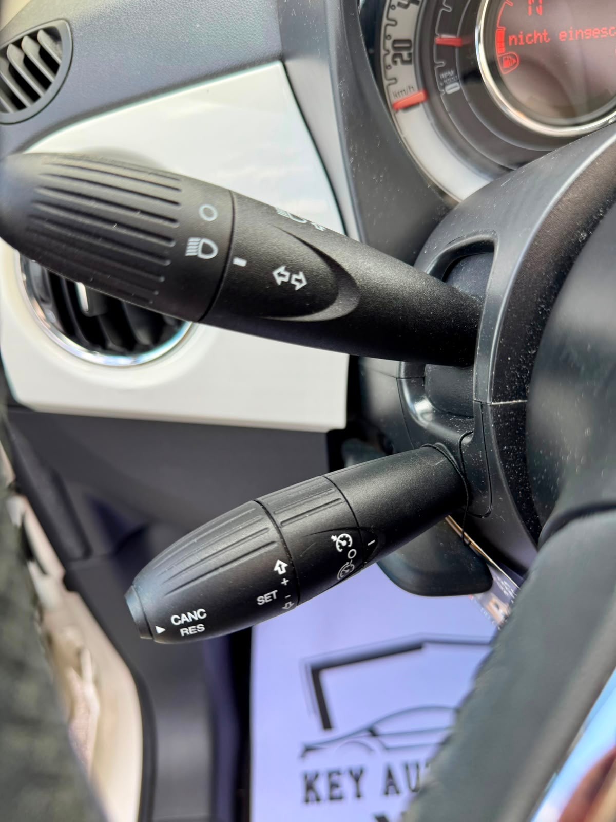 FIAT 500 0.9 Twinair Pop Star Dualogic-image-8