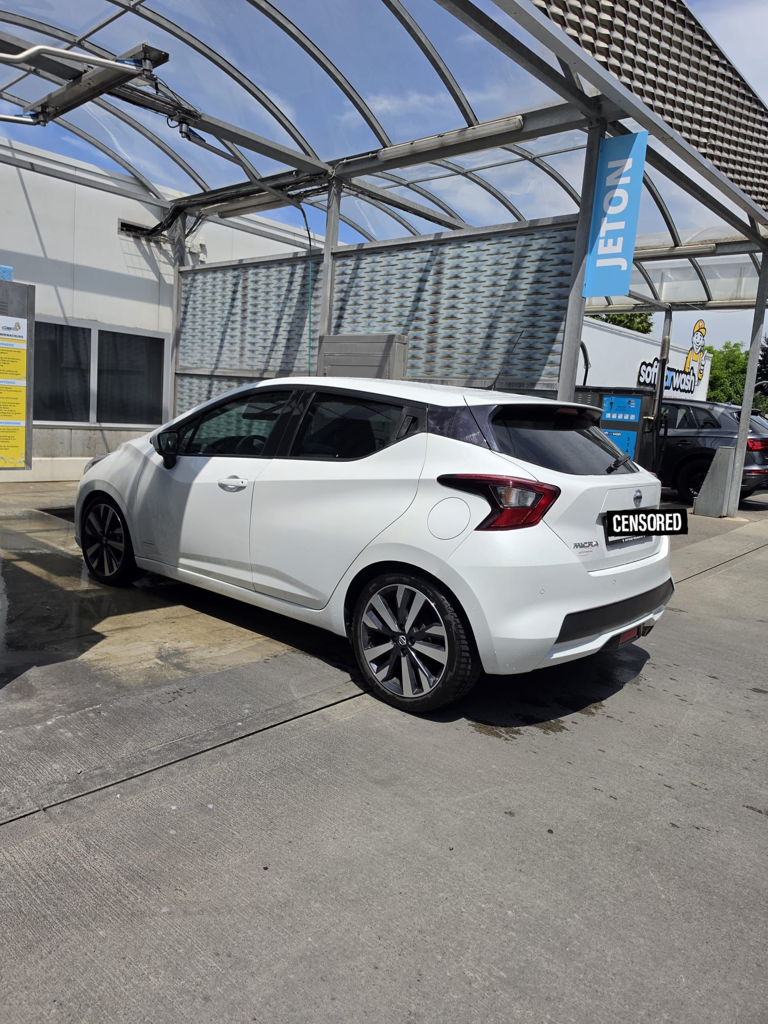 NISSAN 1.0 DIG-T Tekna-image-1