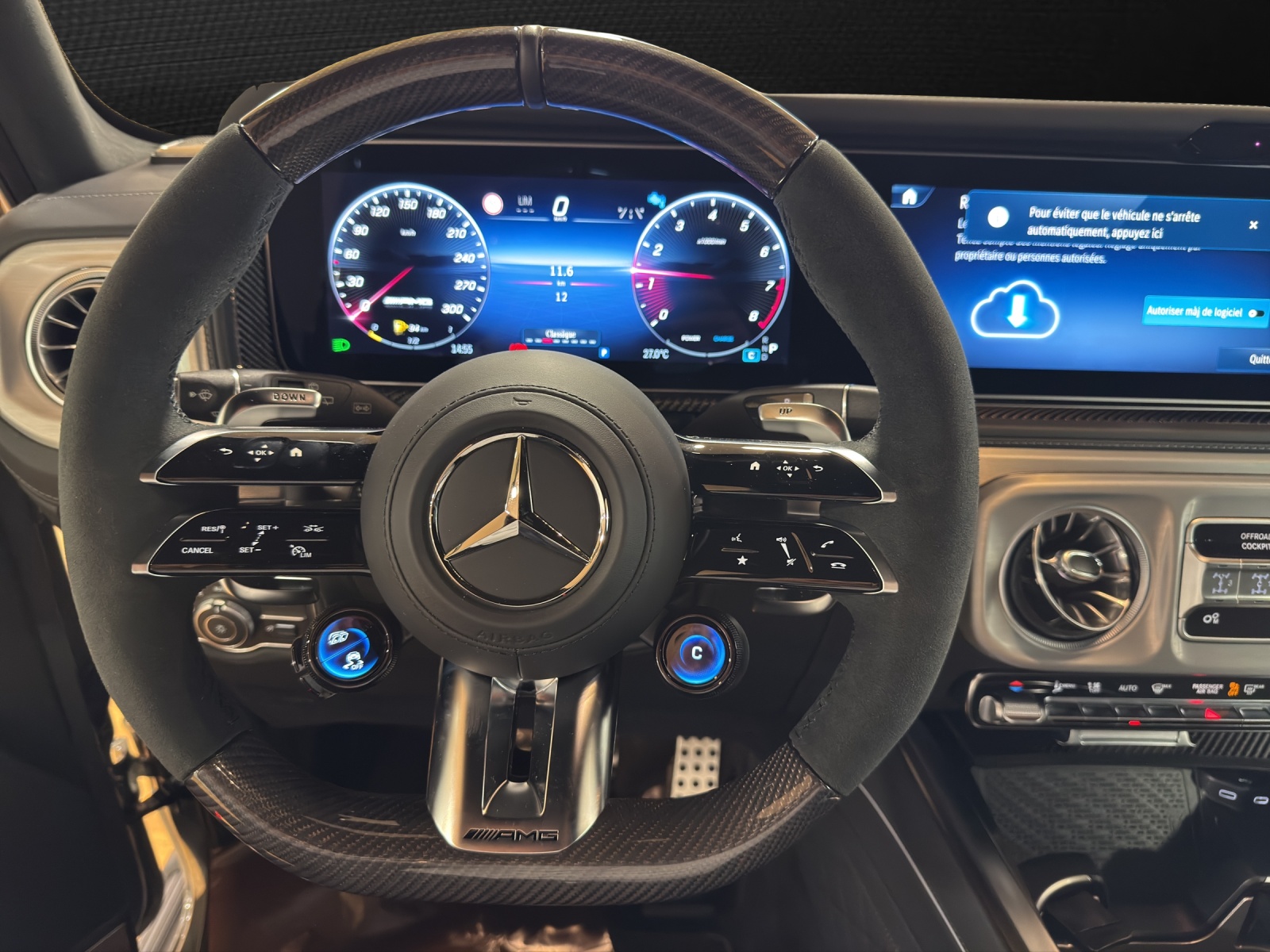 MERCEDES-BENZ G 63 AMG 9G-Tronic-image-11