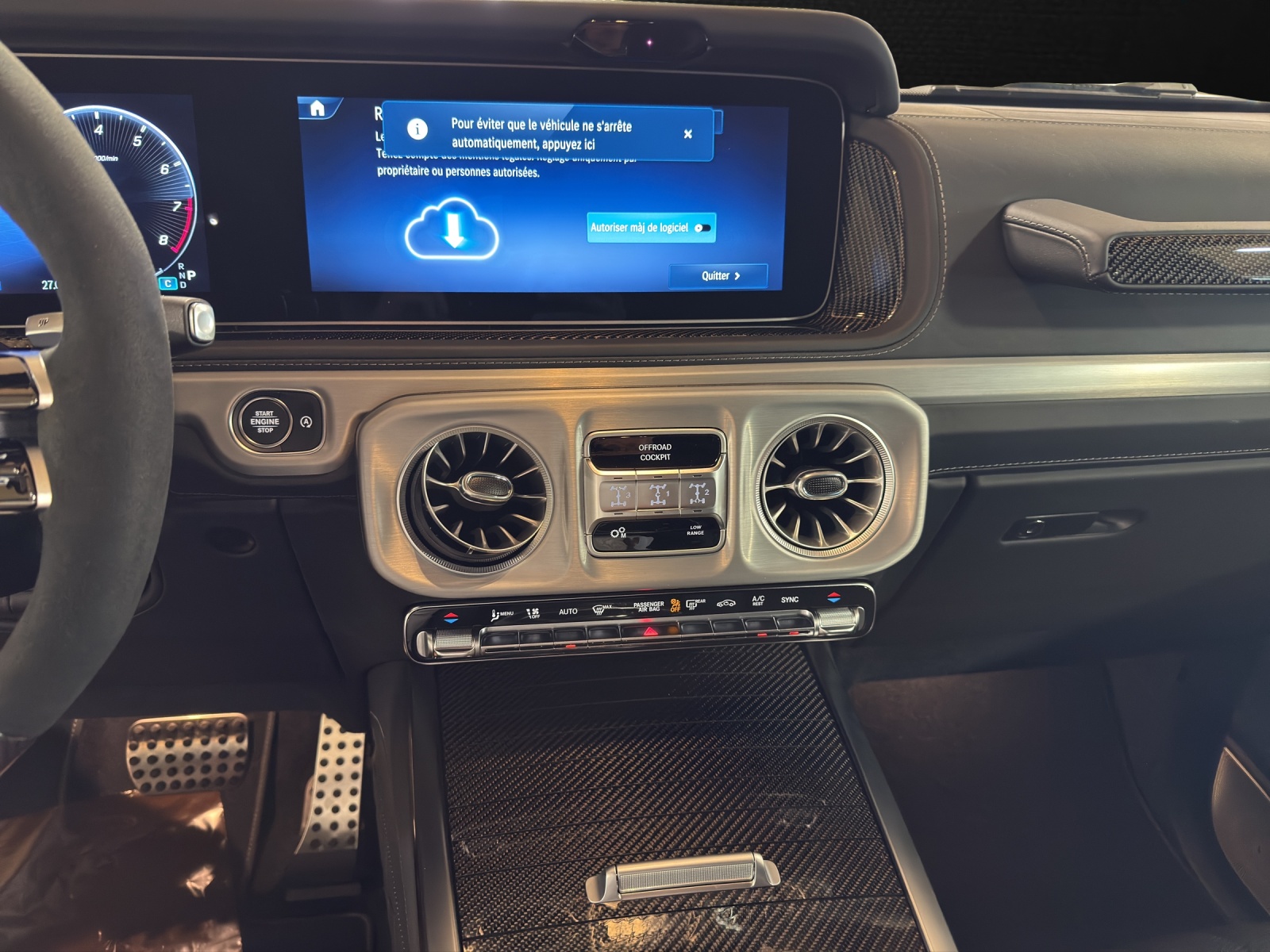MERCEDES-BENZ G 63 AMG 9G-Tronic-image-12