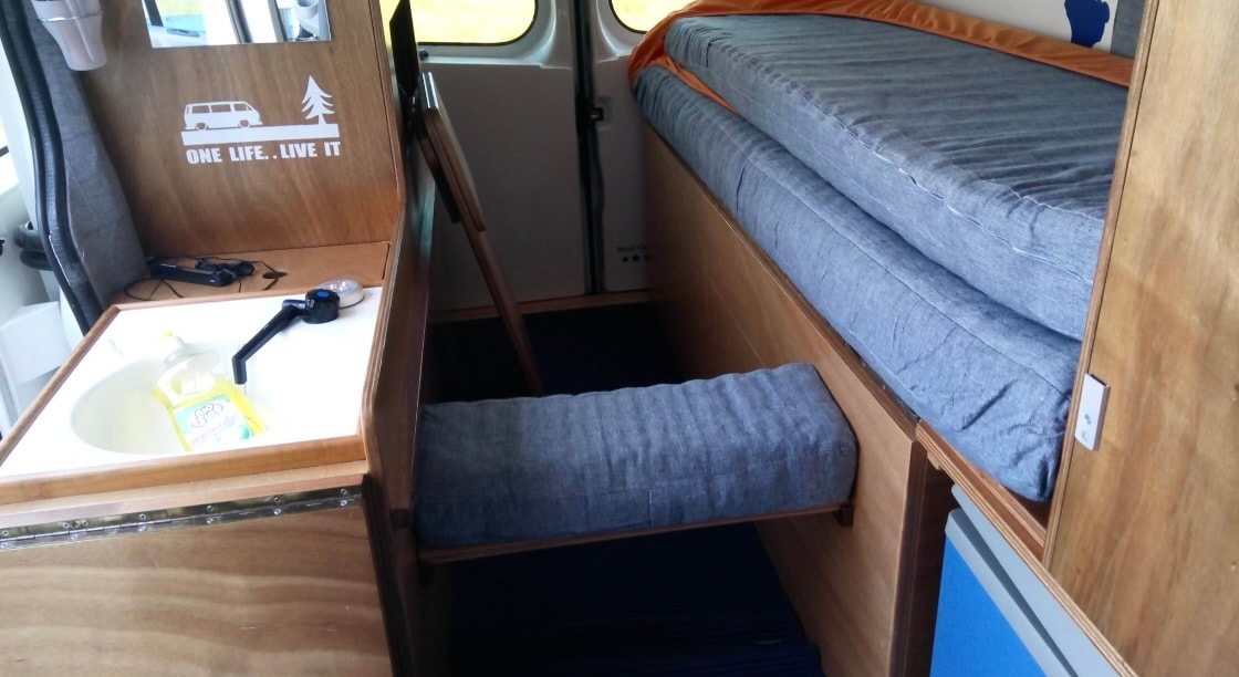 RENAULT TRAFIC-image-5