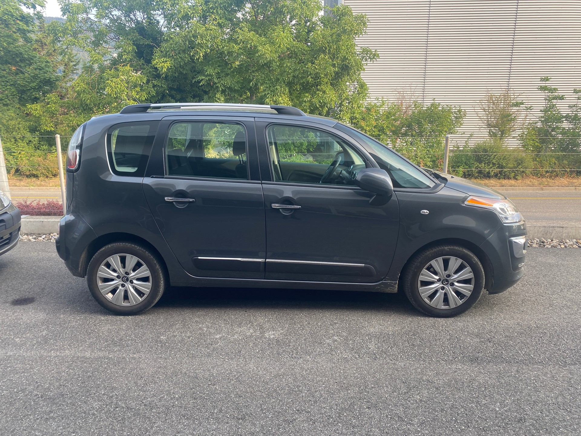 CITROEN C3 Picasso 1.2 Pure Tech Exclusive-image-1