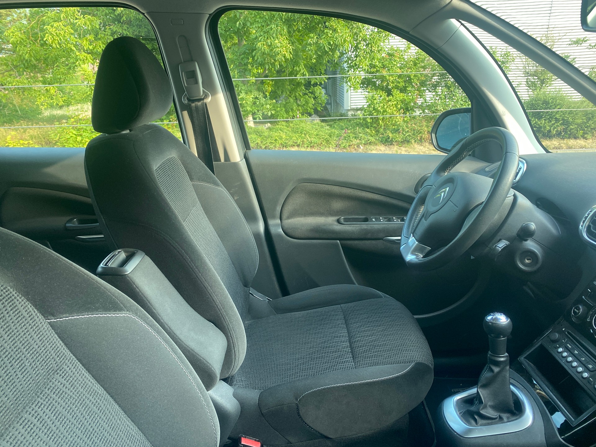 CITROEN C3 Picasso 1.2 Pure Tech Exclusive-image-3