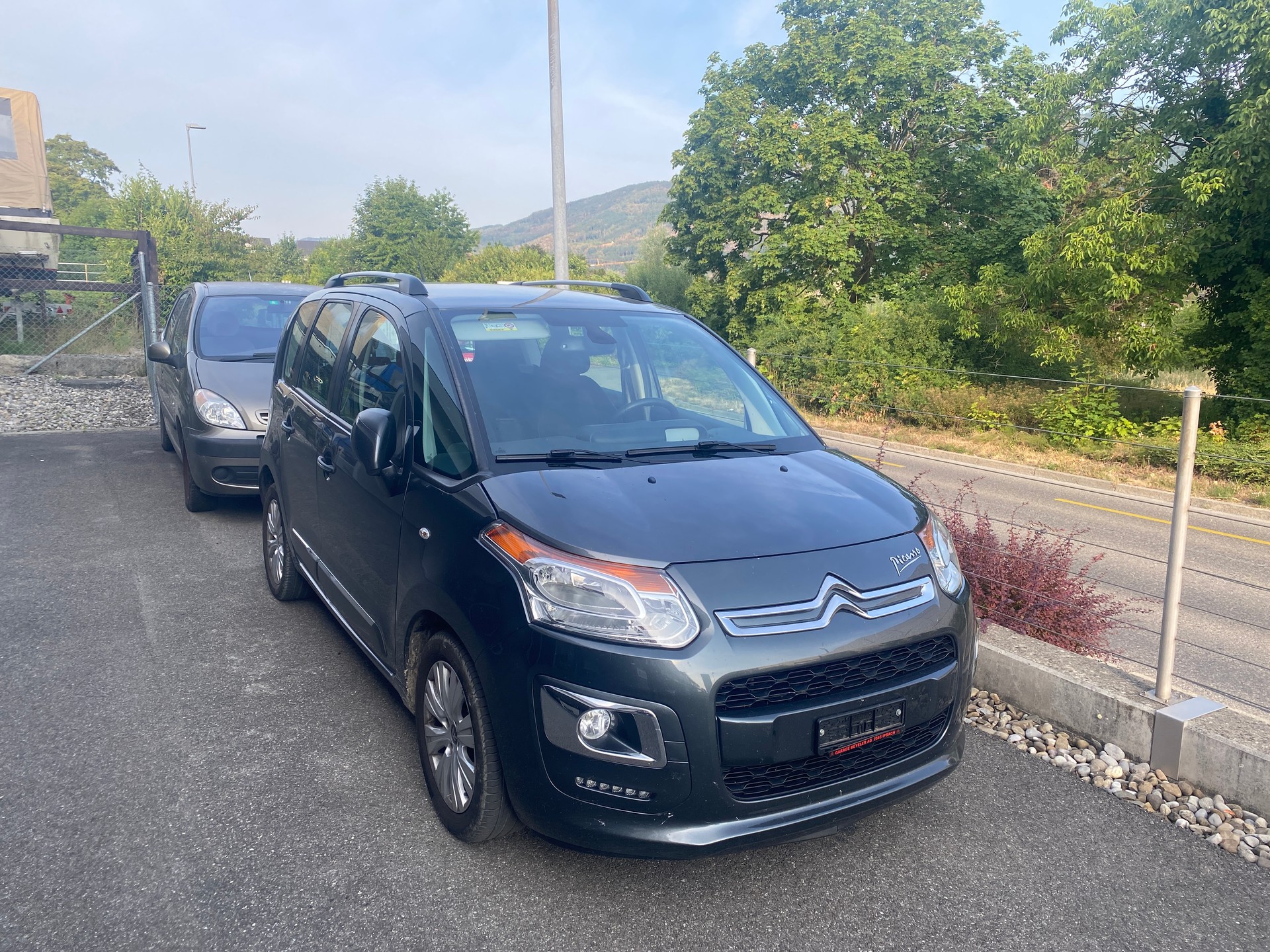 CITROEN C3 Picasso 1.2 Pure Tech Exclusive-image-0