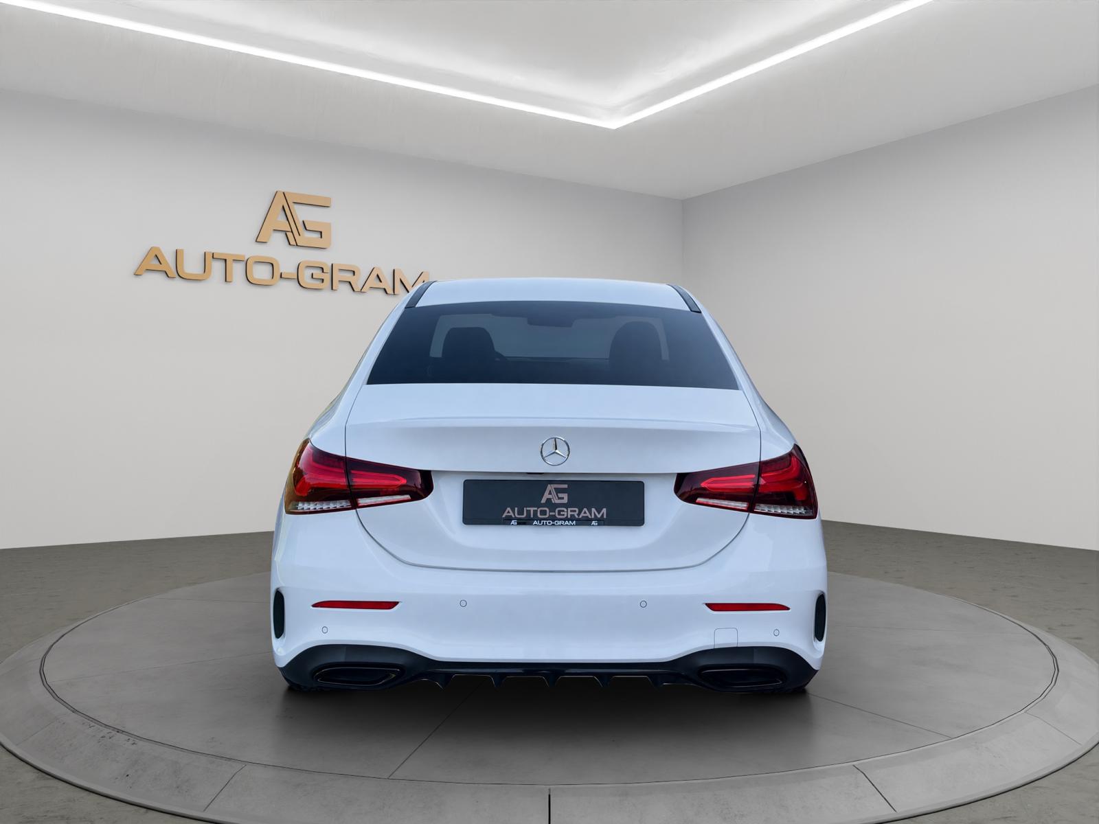 MERCEDES-BENZ A 220 d AMG Line 8G-DCT-image-3