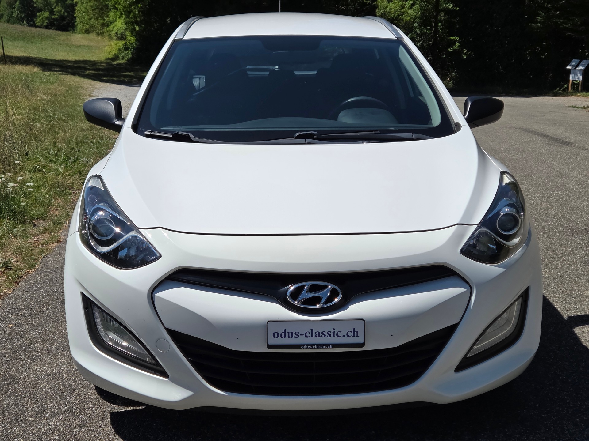HYUNDAI i30 Wagon 1.4 Comfort-image-2