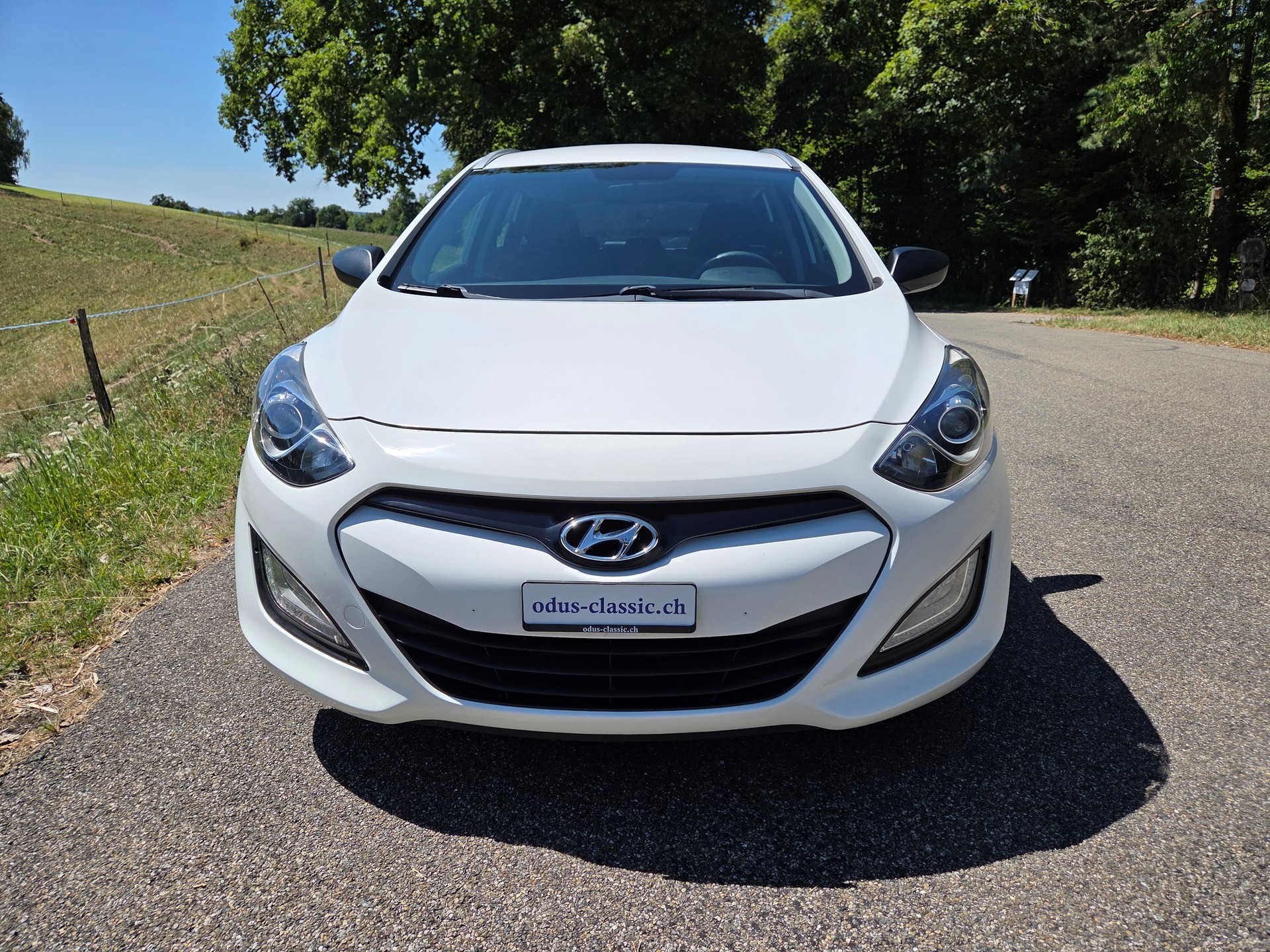 HYUNDAI i30 Wagon 1.4 Comfort-image-1