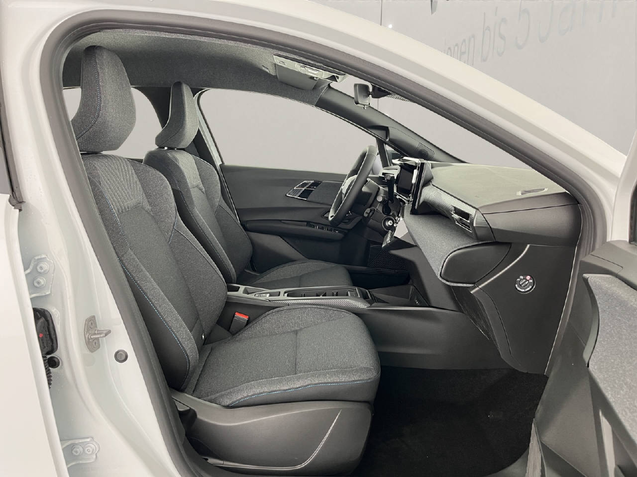 RENAULT Clio 1.8 E-Tech evolution-image-15