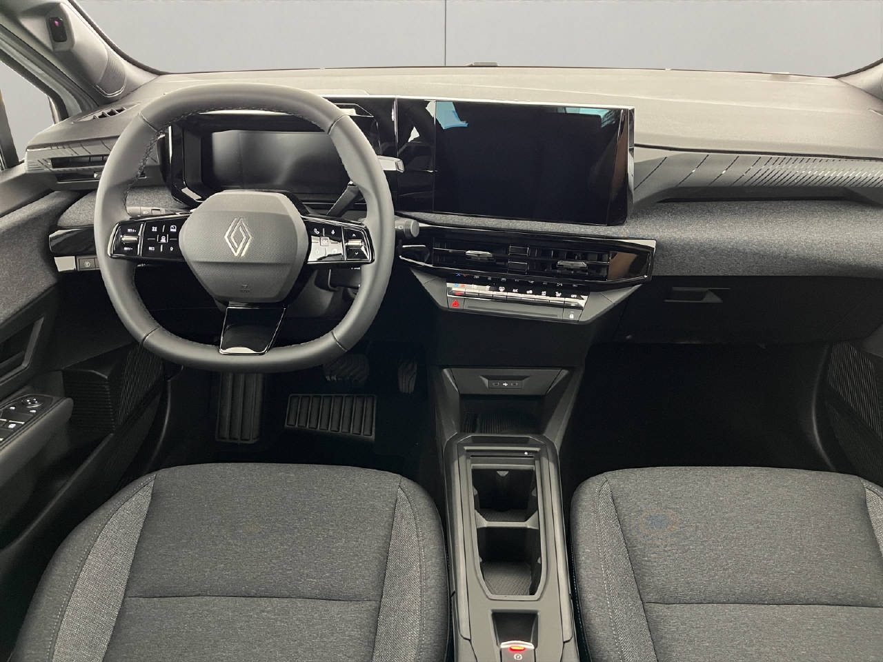 RENAULT Clio 1.8 E-Tech evolution-image-8
