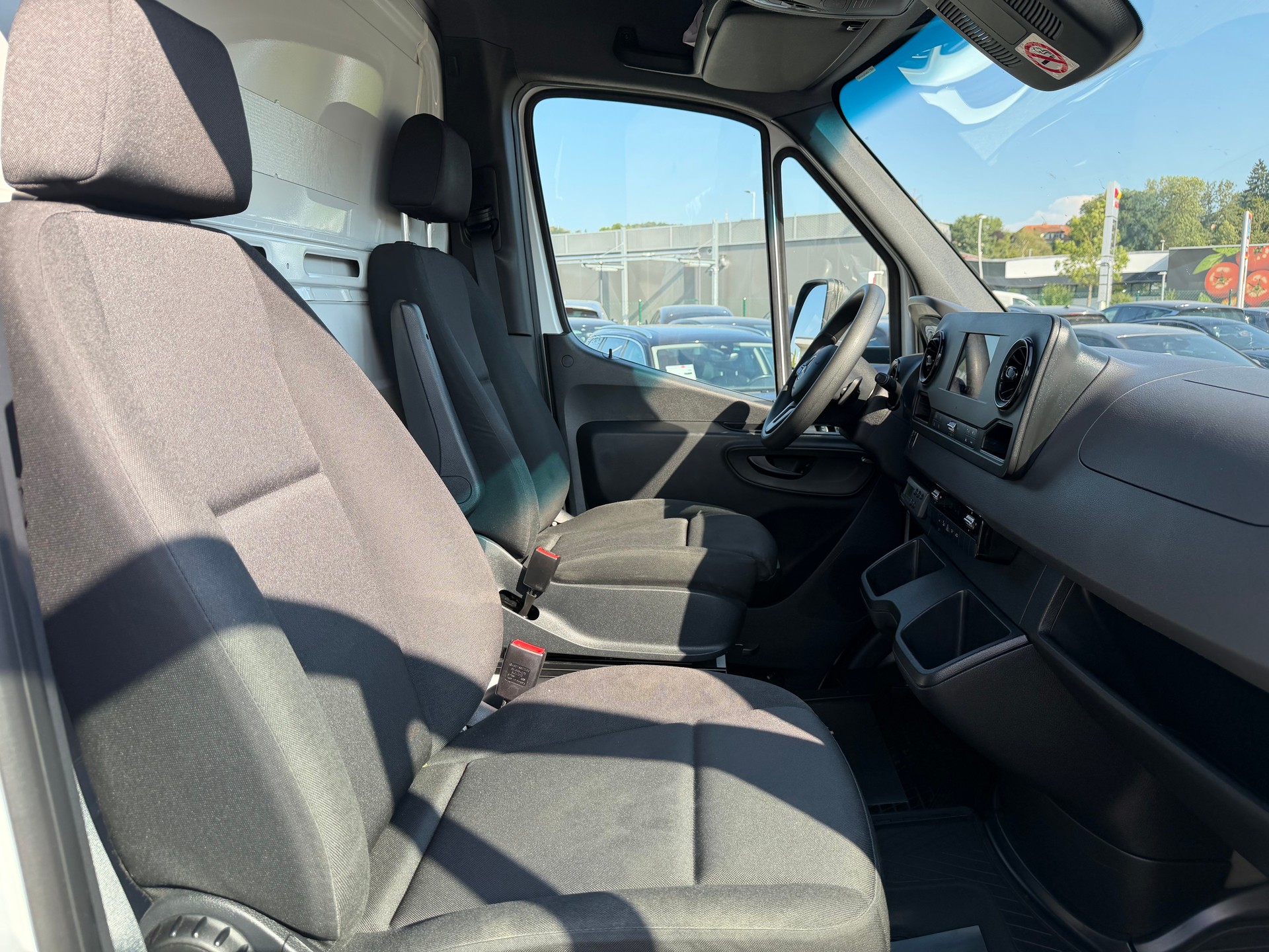 MERCEDES-BENZ Sprinter 317 CDI Kompakt 9G-TRONIC-image-11