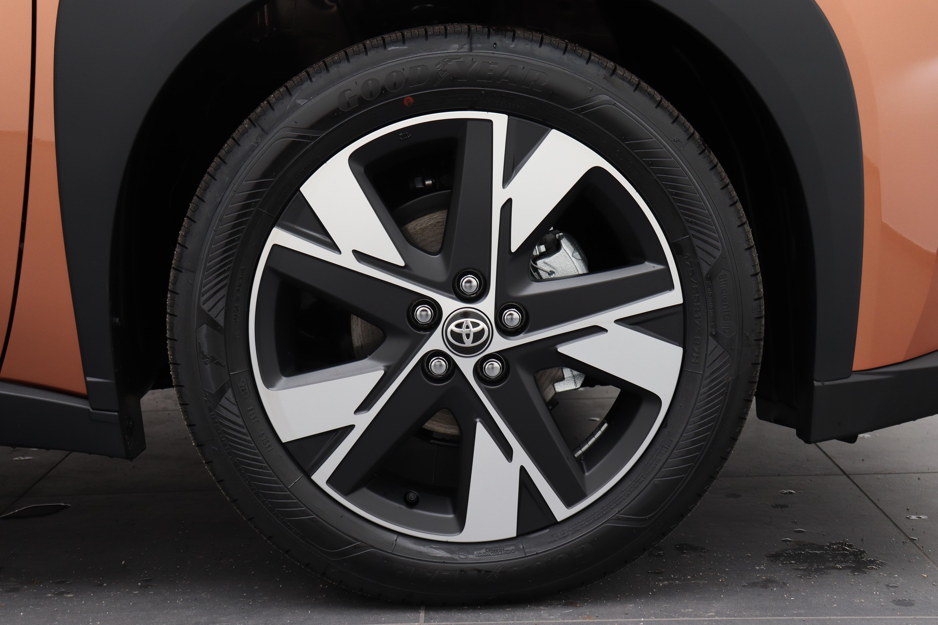 TOYOTA Aygo X 1.5 VVT-i HSD Trend-image-5