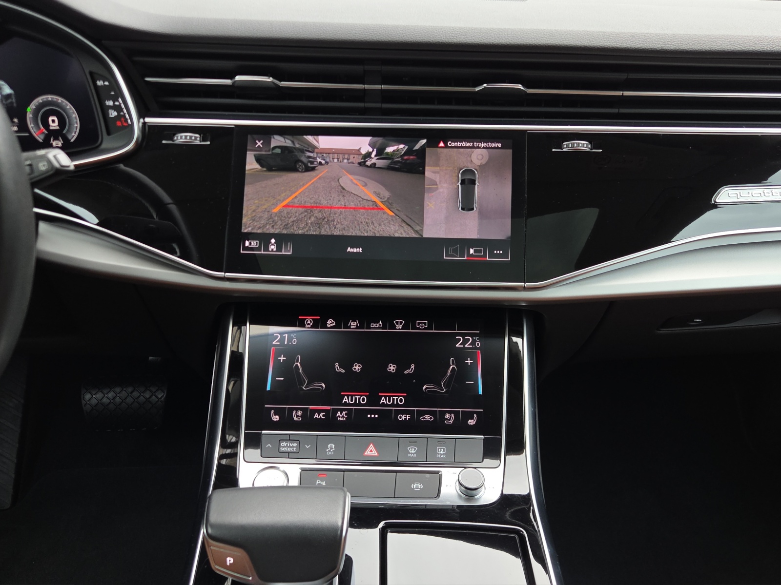 AUDI Q8 55 TFSI quattro tiptronic-image-12