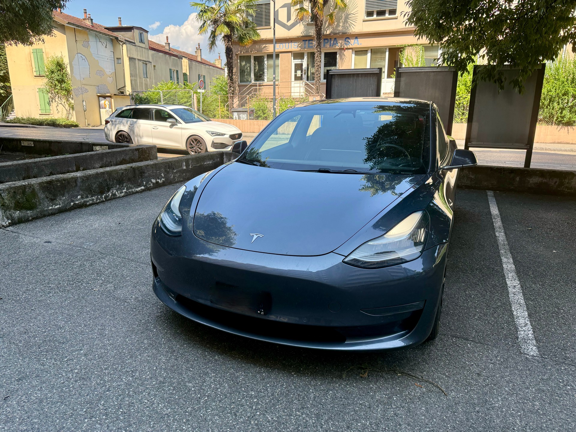 TESLA Long Range D-image-0
