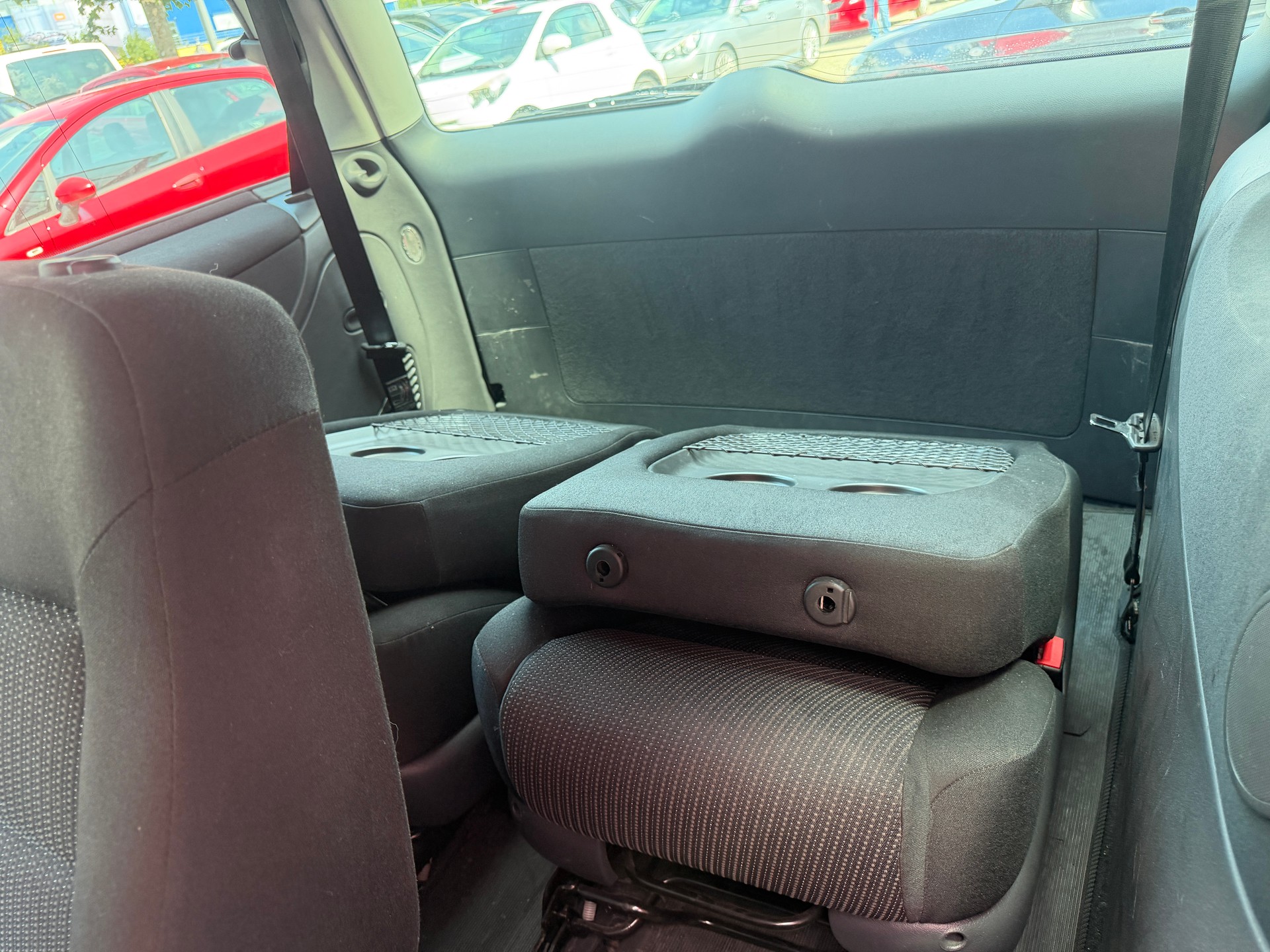 SEAT Alhambra 1.9 TDI Sport 4x4-image-10