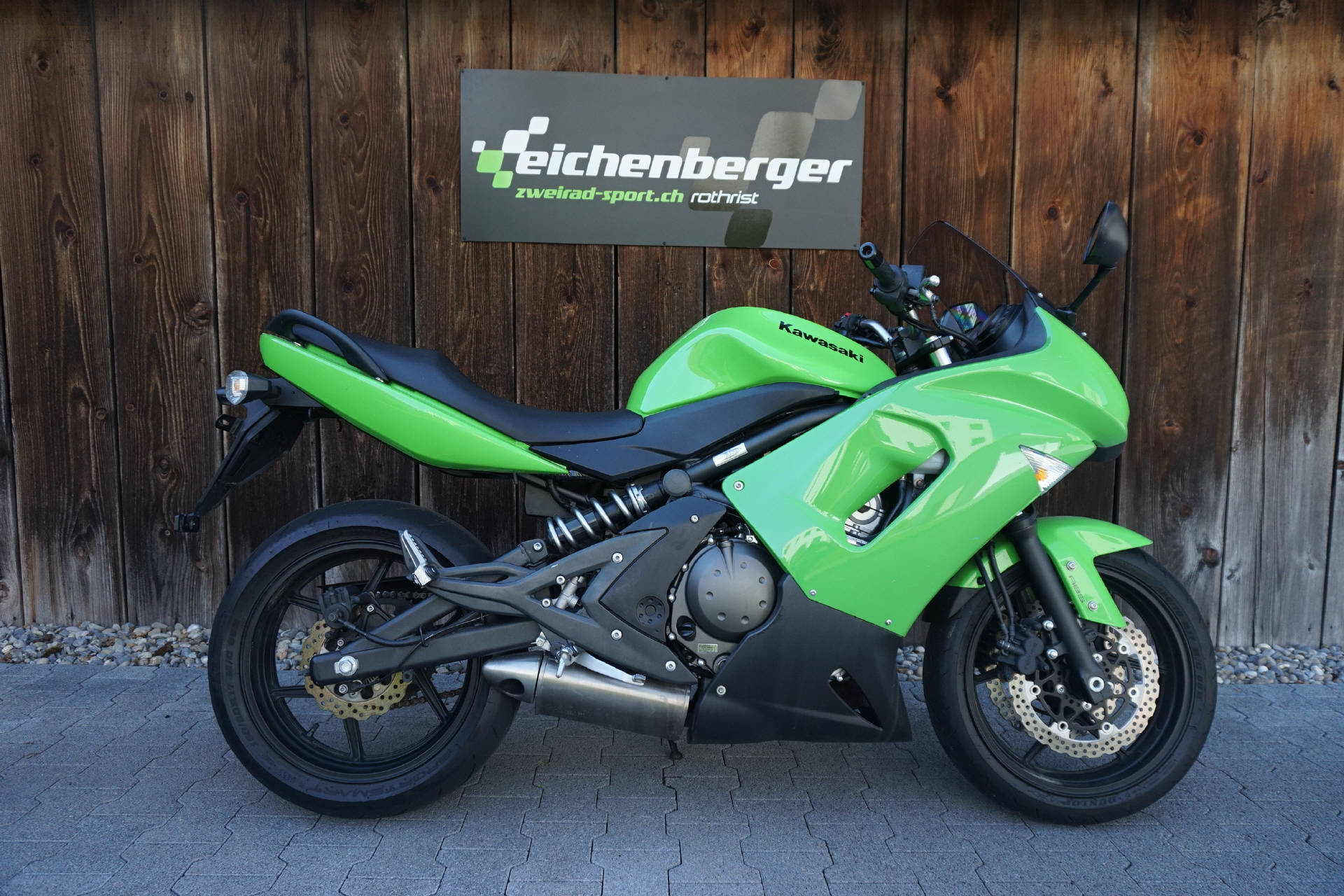 KAWASAKI ER-6 f ABS ab Platz-showroom-element-2