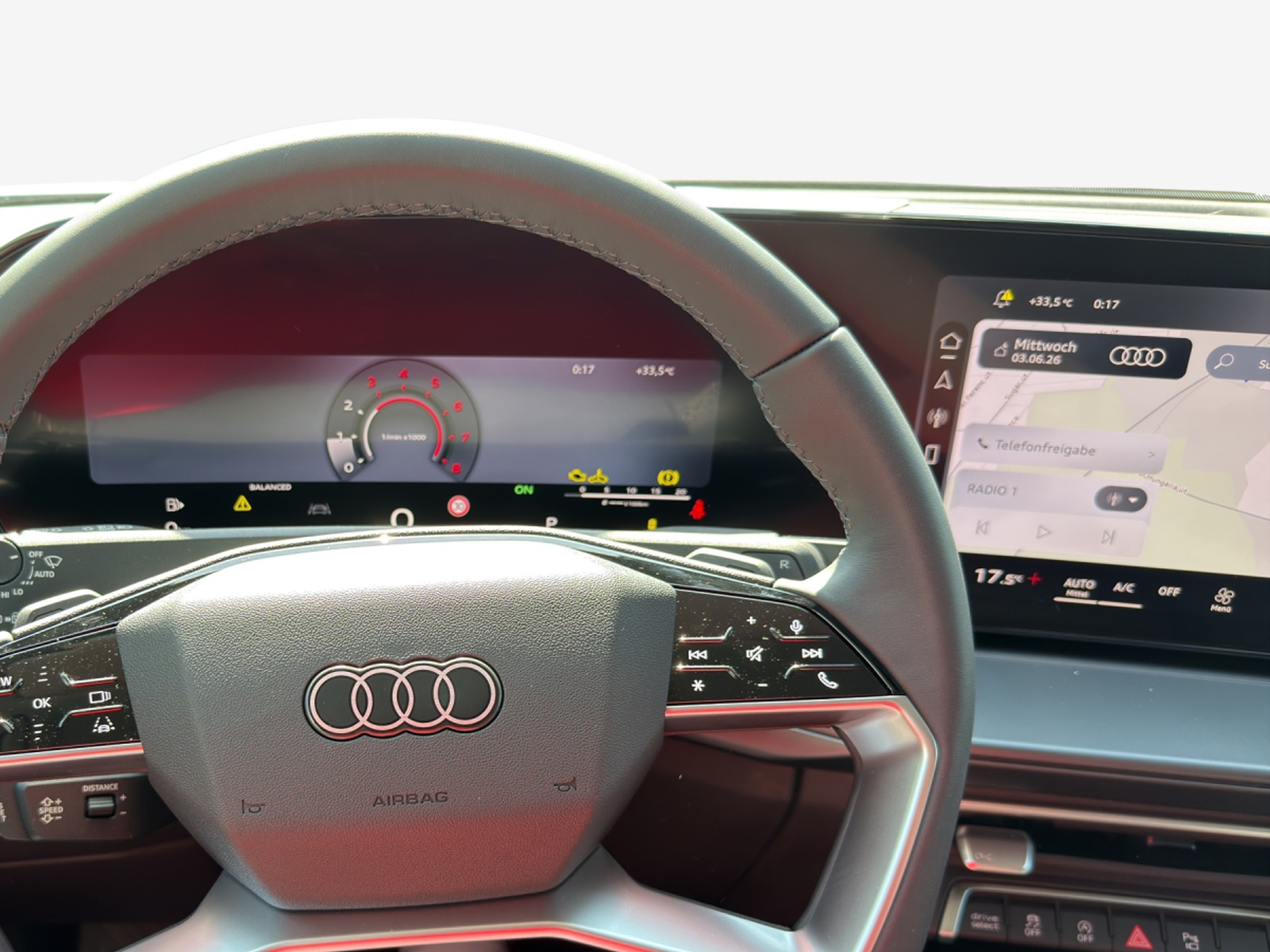 AUDI Q3 SUV 110 kW TFSI S tronic-image-9