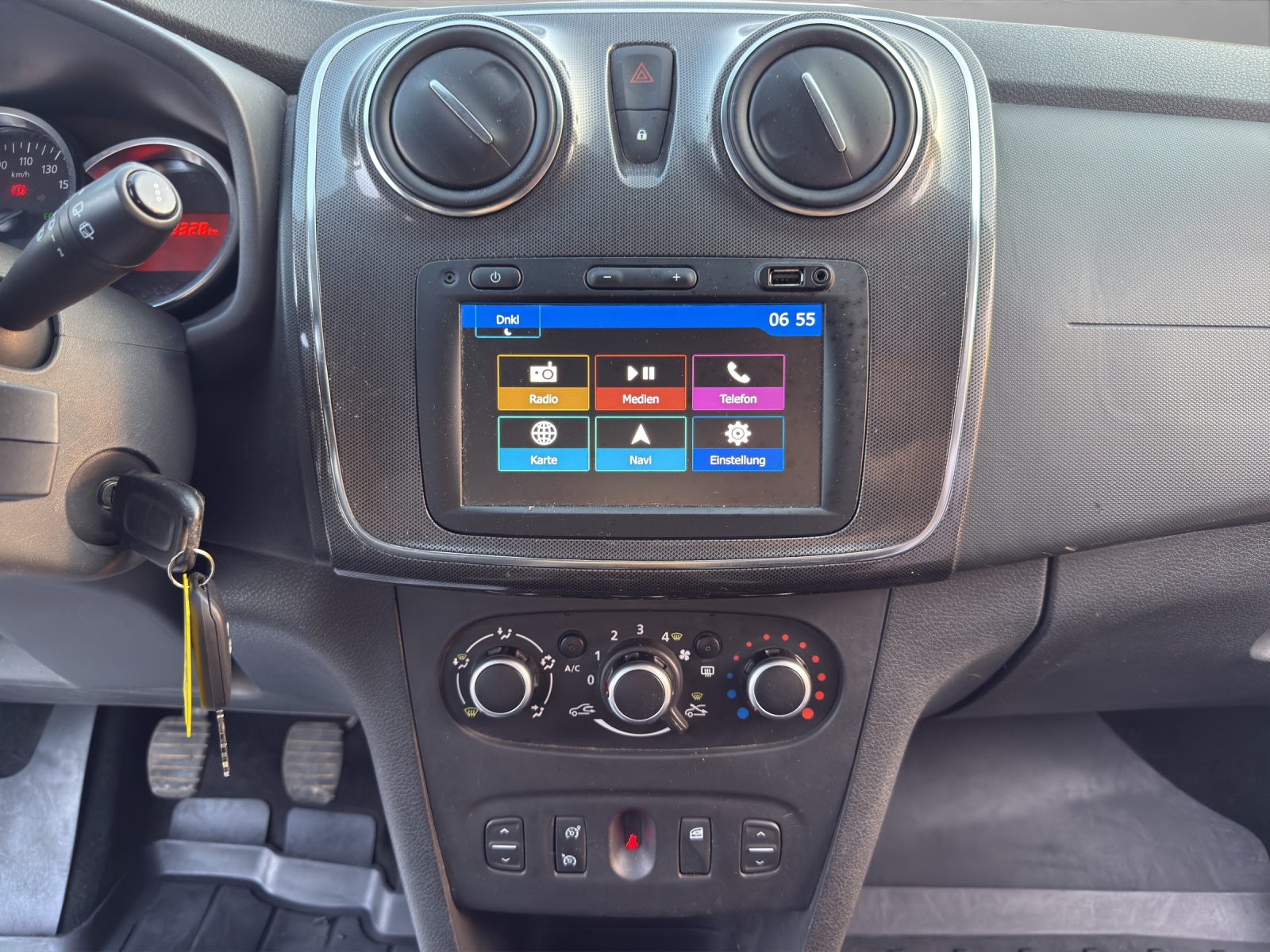 DACIA Logan MCV 0.9 Stepway-image-13