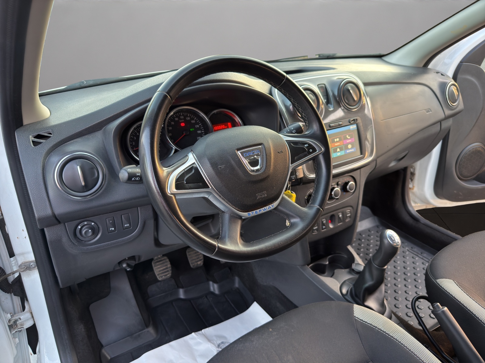 DACIA Logan MCV 0.9 Stepway-image-9