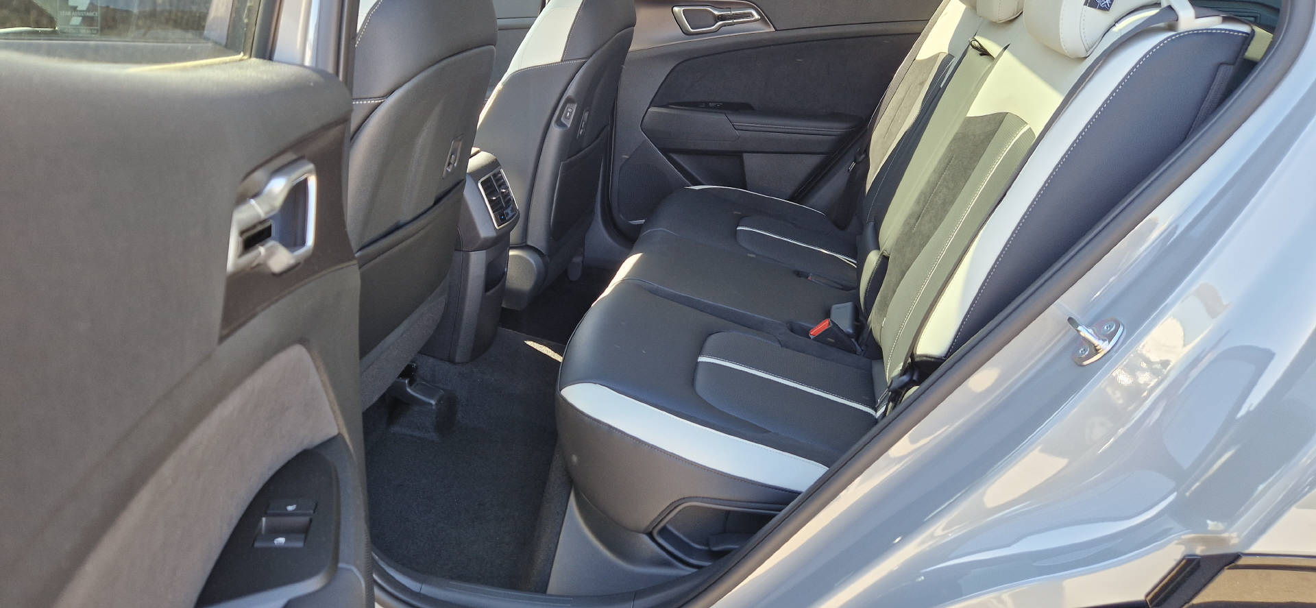 KIA Sportage 1.6 T-GDi Hybrid GT-Line *MY2026*-image-13