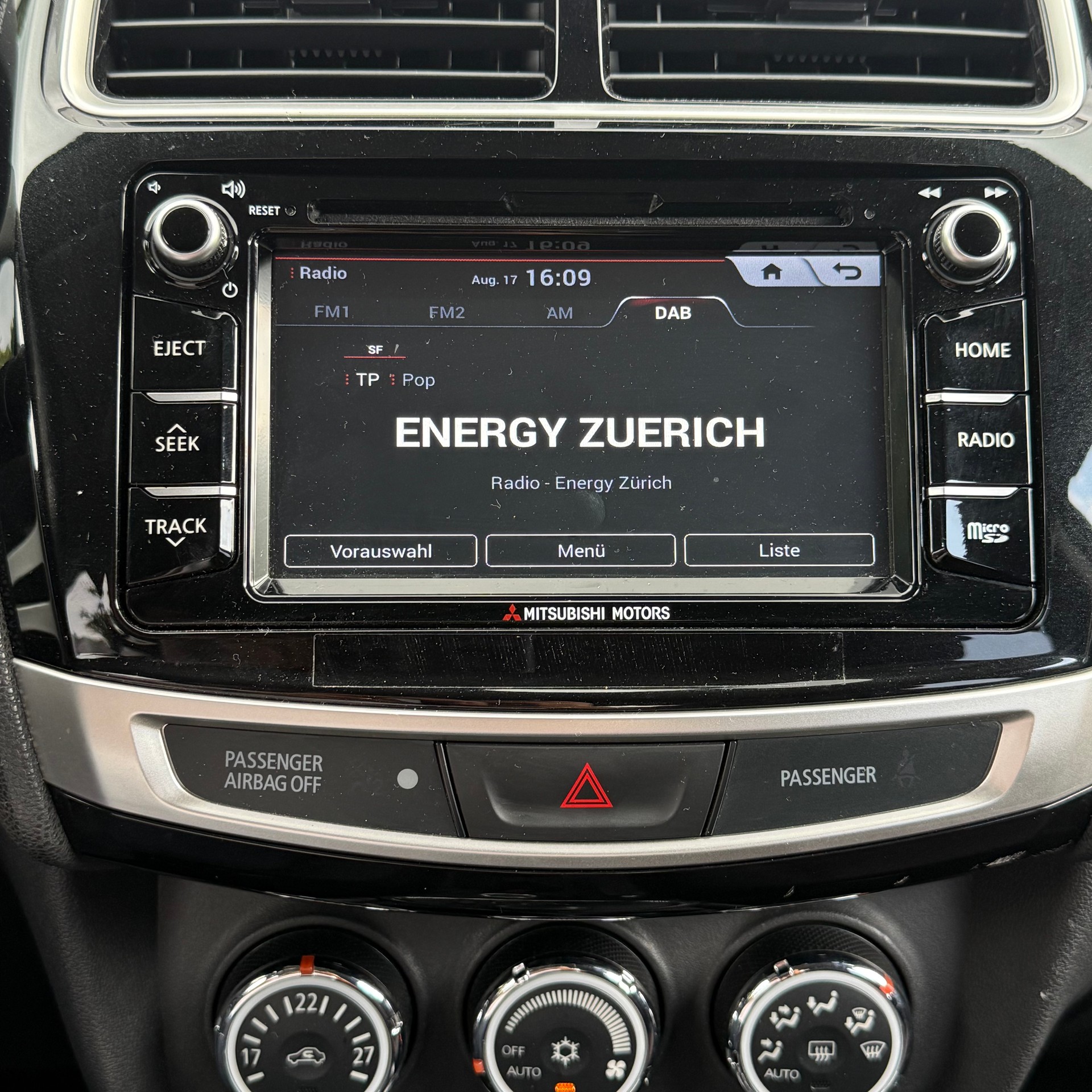 MITSUBISHI ASX 2.2 DID Style 4WD Automatic-image-14