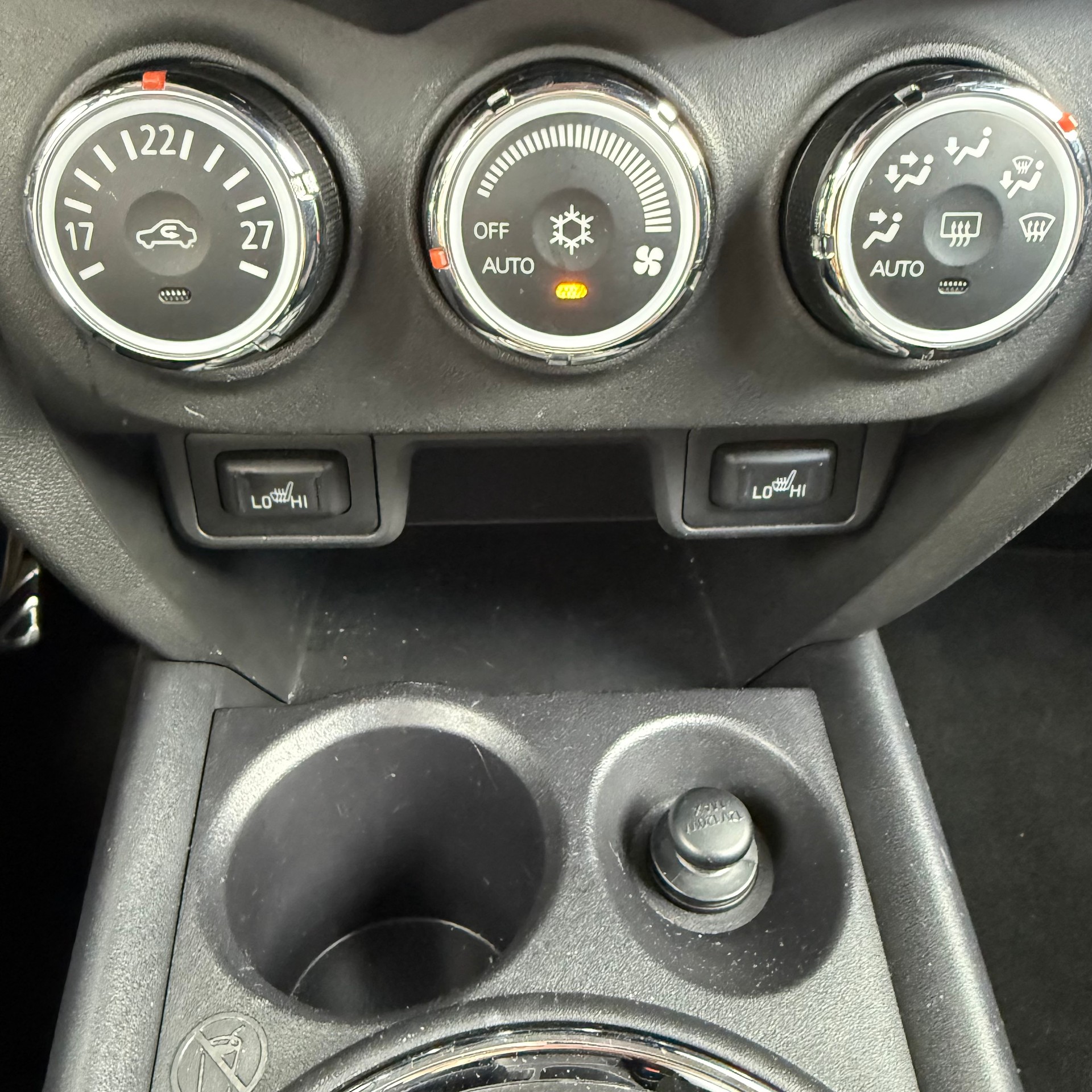 MITSUBISHI ASX 2.2 DID Style 4WD Automatic-image-13