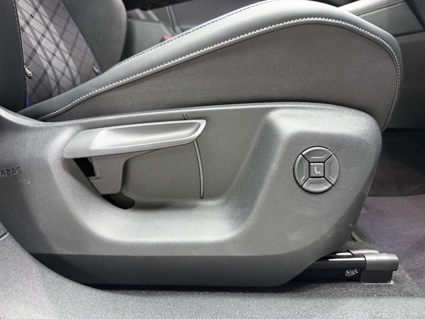 VW Tiguan 2.0 TSI DSG R-Line 4Motion-image-13