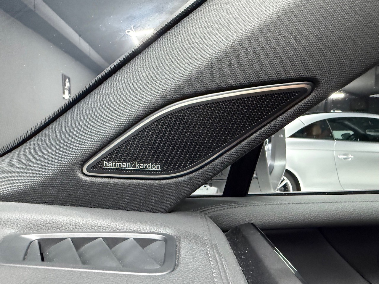 VW Tiguan 2.0 TSI DSG R-Line 4Motion-image-14