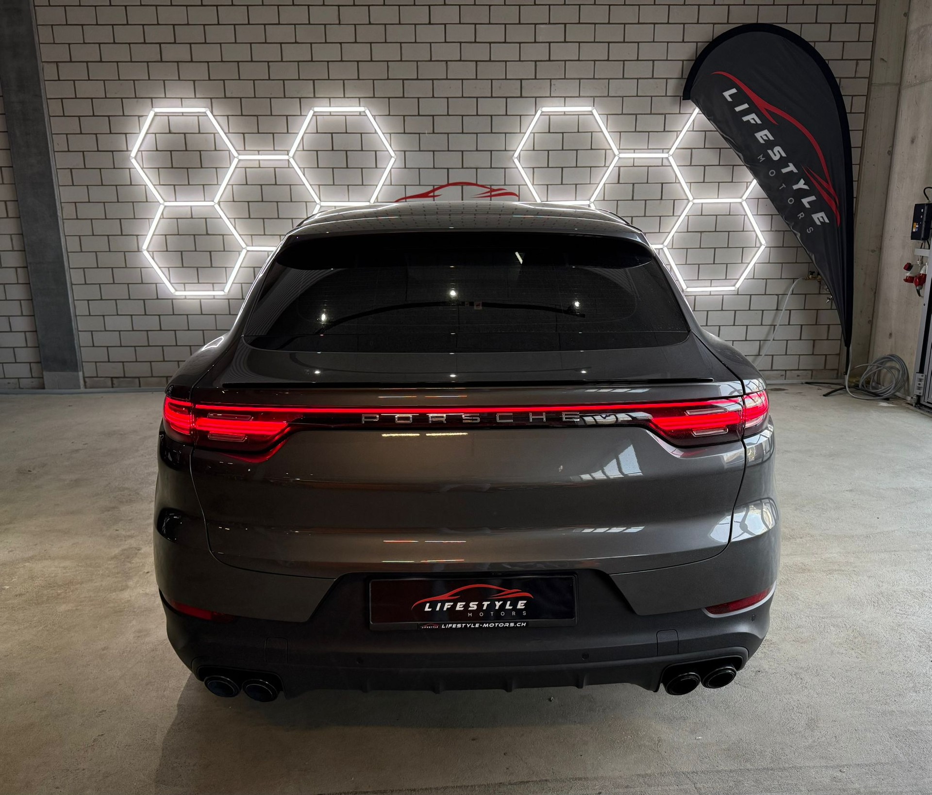 PORSCHE Cayenne Coupé-image-3