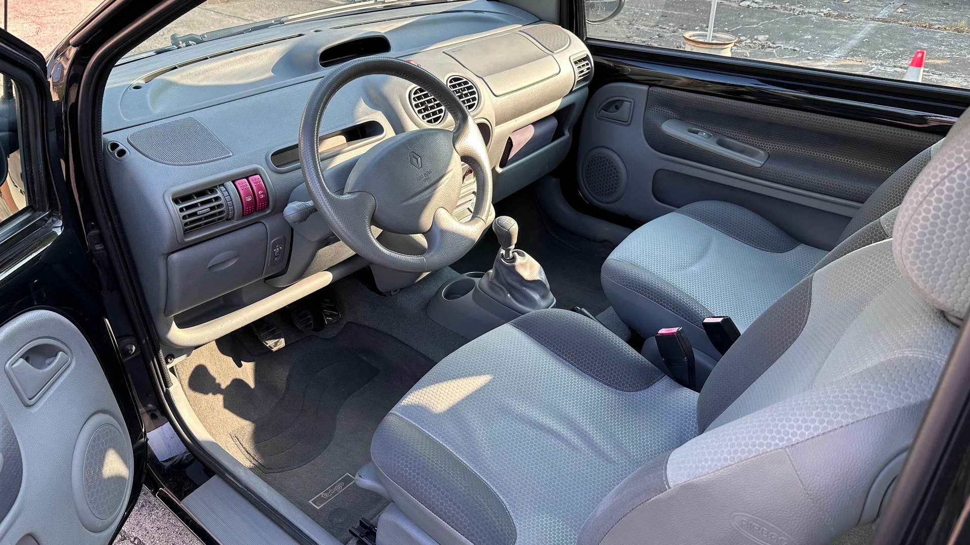 RENAULT Twingo 1.2 16V Dynamique Advantage-image-7