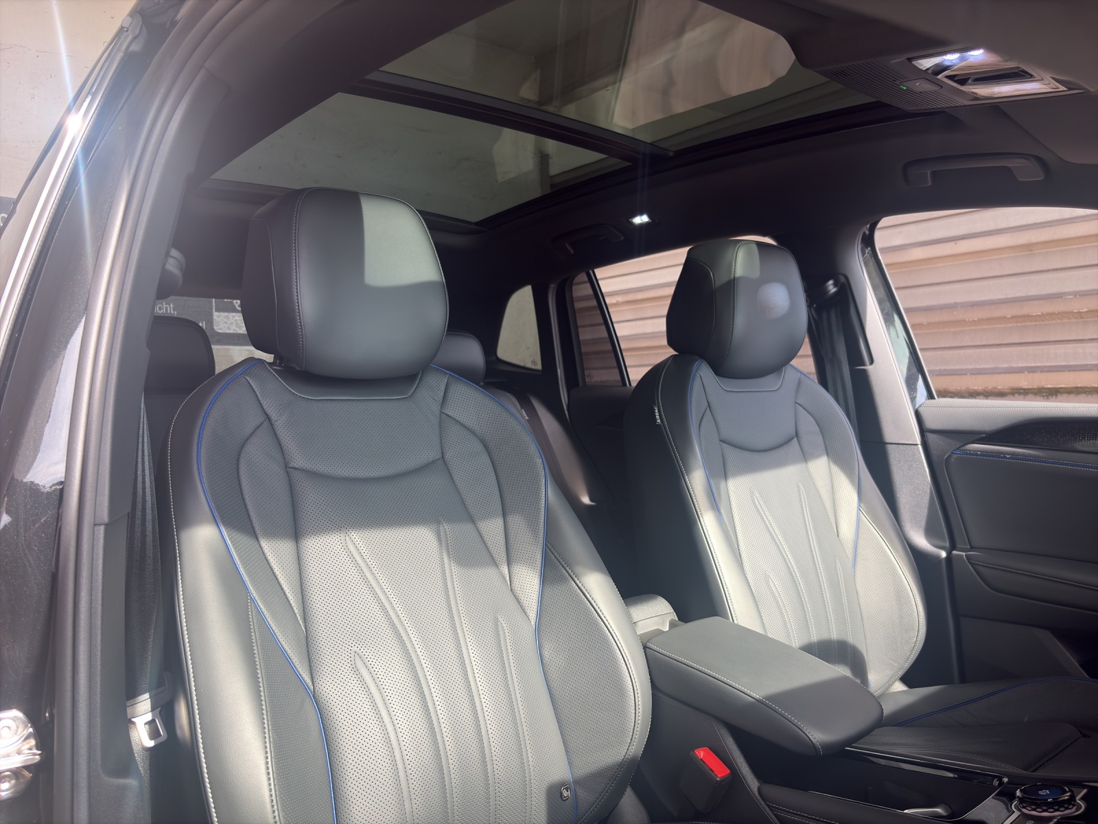VW Tiguan 2.0 TSI R-Line DSG 4motion-image-6
