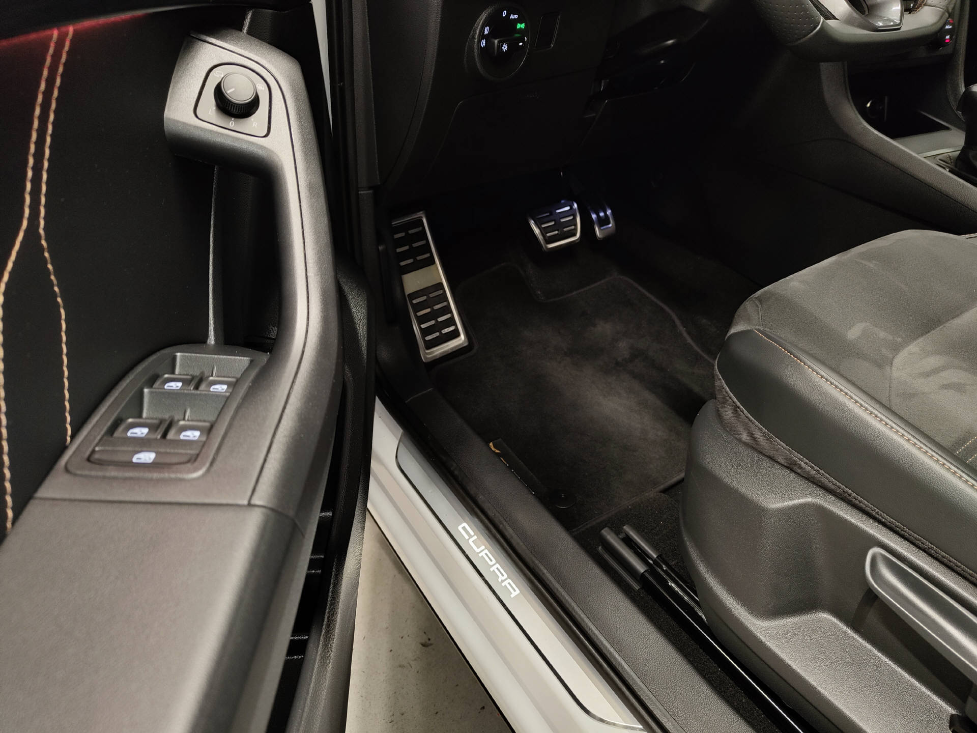 CUPRA Ateca 1.5 TSI DSG-image-11