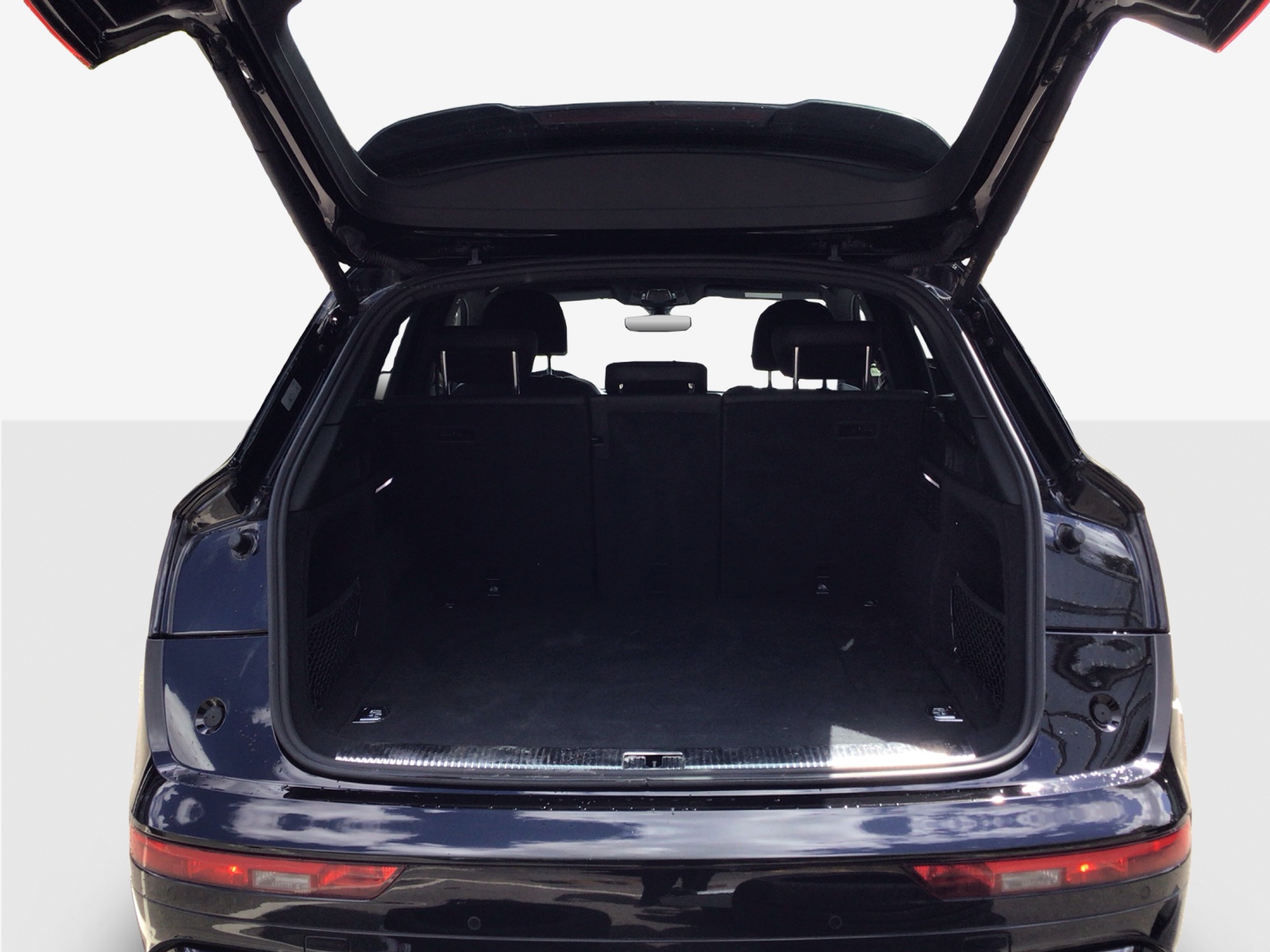 AUDI Q5 55 TFSI e PHEV S line quattro S-tronic-image-13