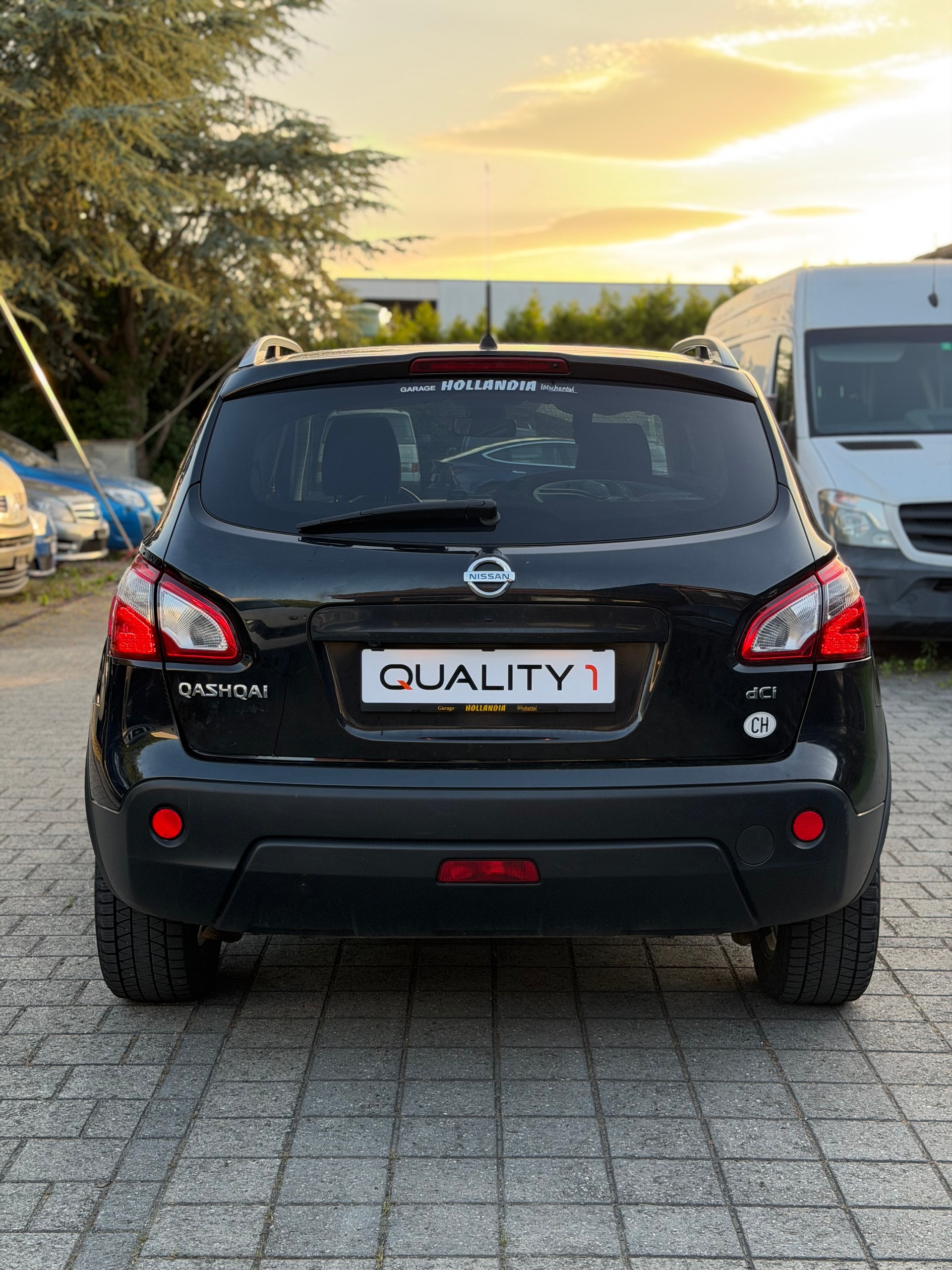 NISSAN Qashqai 2.0 dCi 4WD acenta-image-3