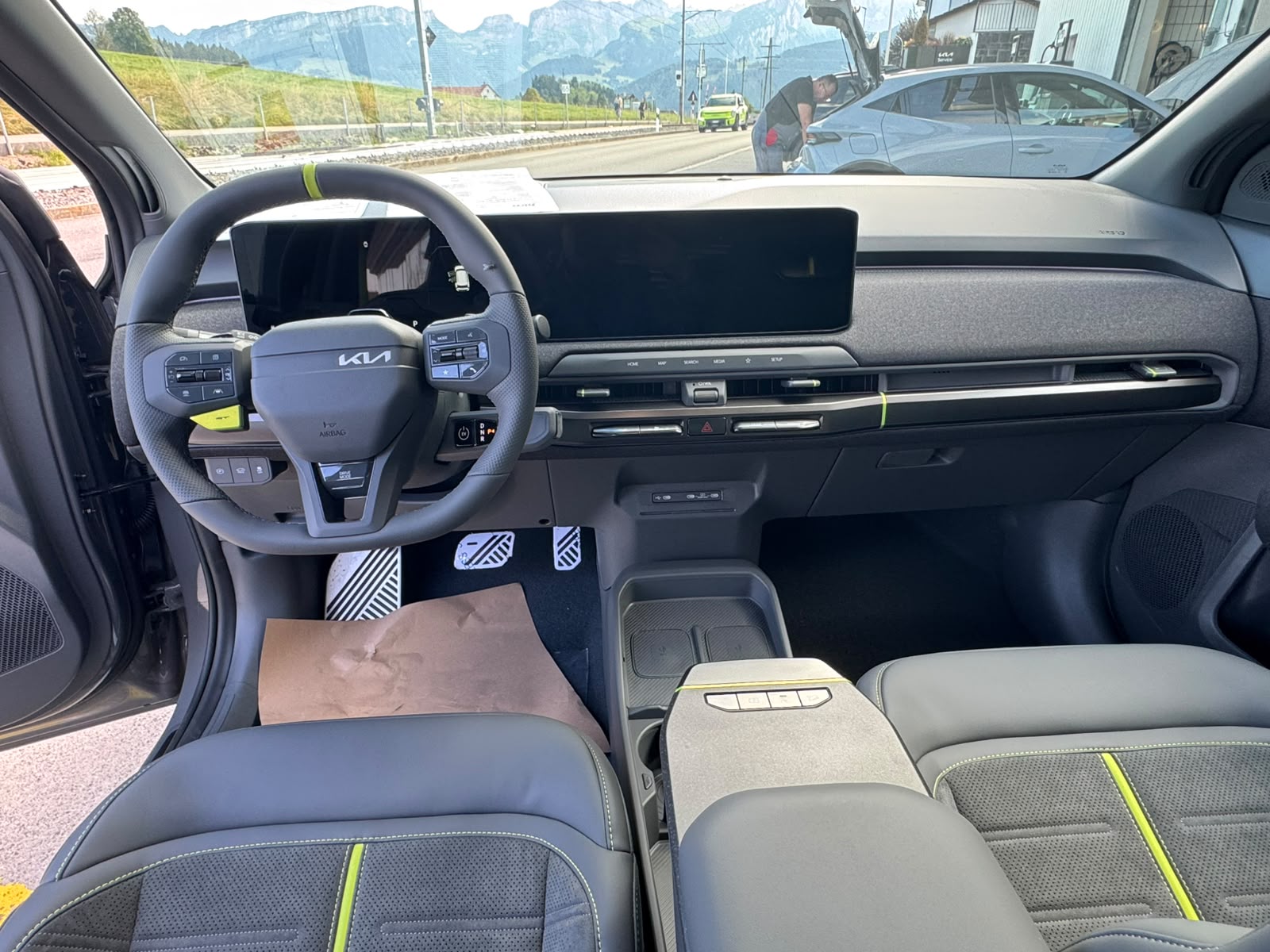 KIA EV3 81 kWh GT 4x4-image-6