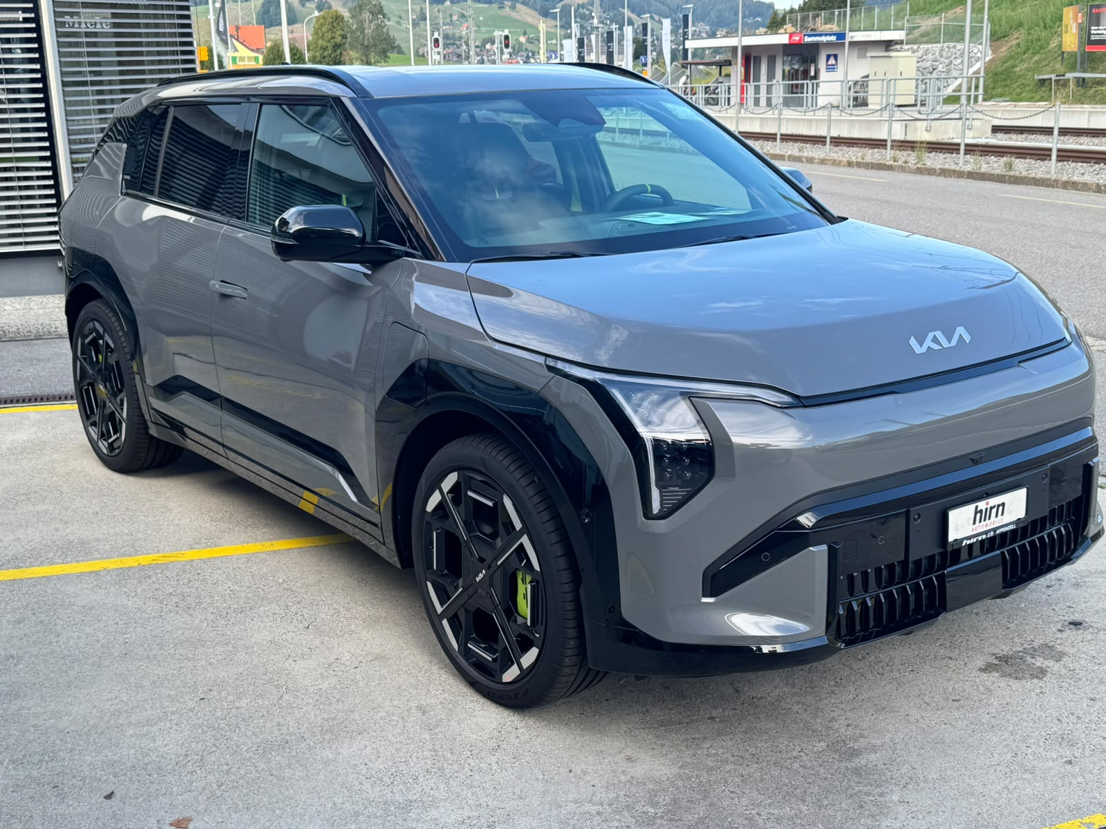 KIA EV3 81 kWh GT 4x4-image-1