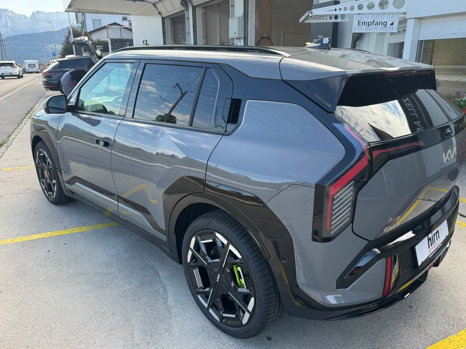 KIA EV3 81 kWh GT 4x4-image-3