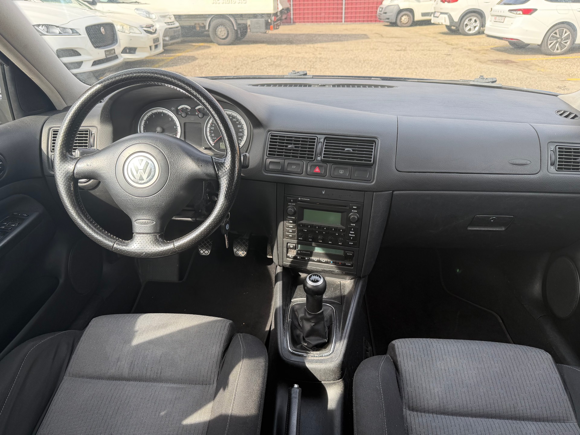 VW Golf Variant 2.0 Pacific 4Motion-image-5