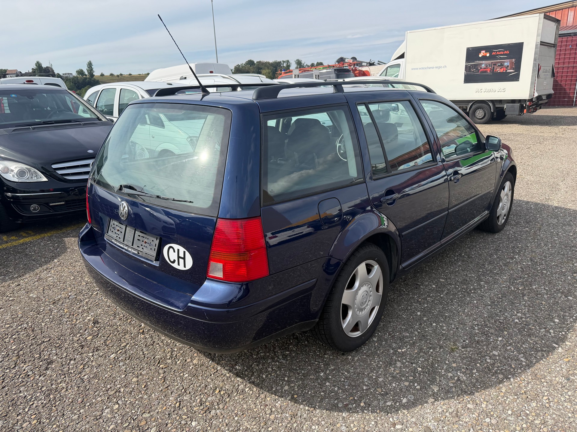 VW Golf Variant 2.0 Pacific 4Motion-image-4
