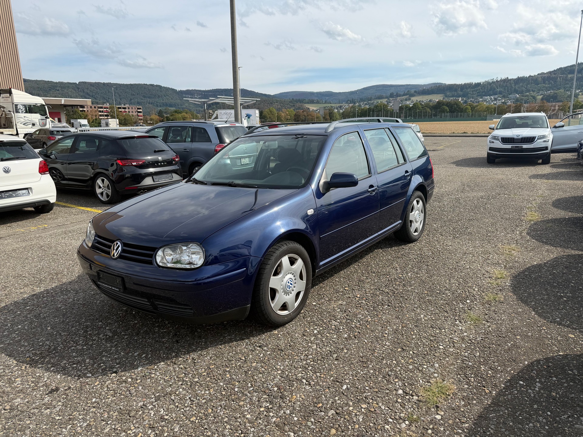 VW Golf Variant 2.0 Pacific 4Motion-image-2