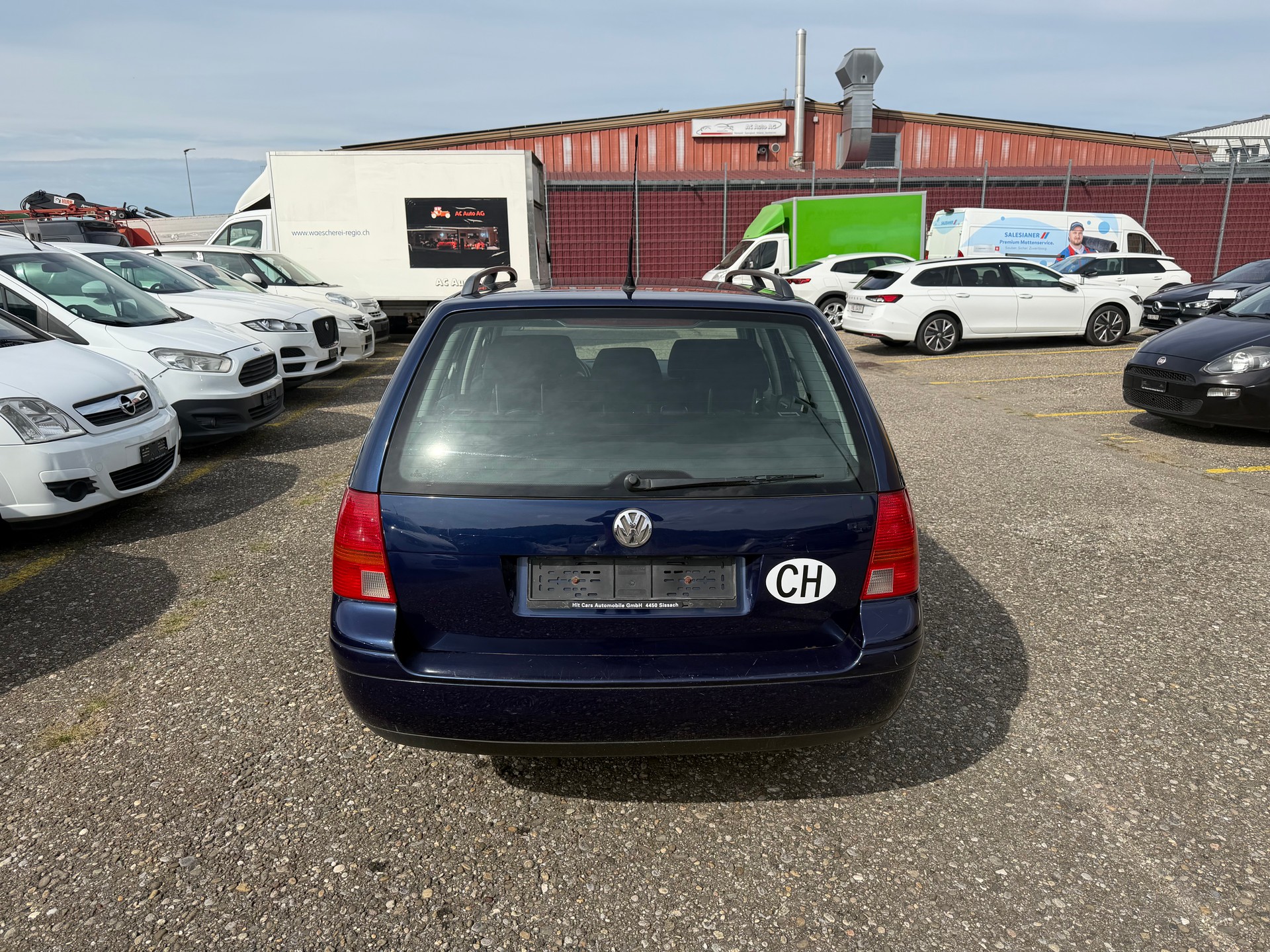 VW Golf Variant 2.0 Pacific 4Motion-image-1