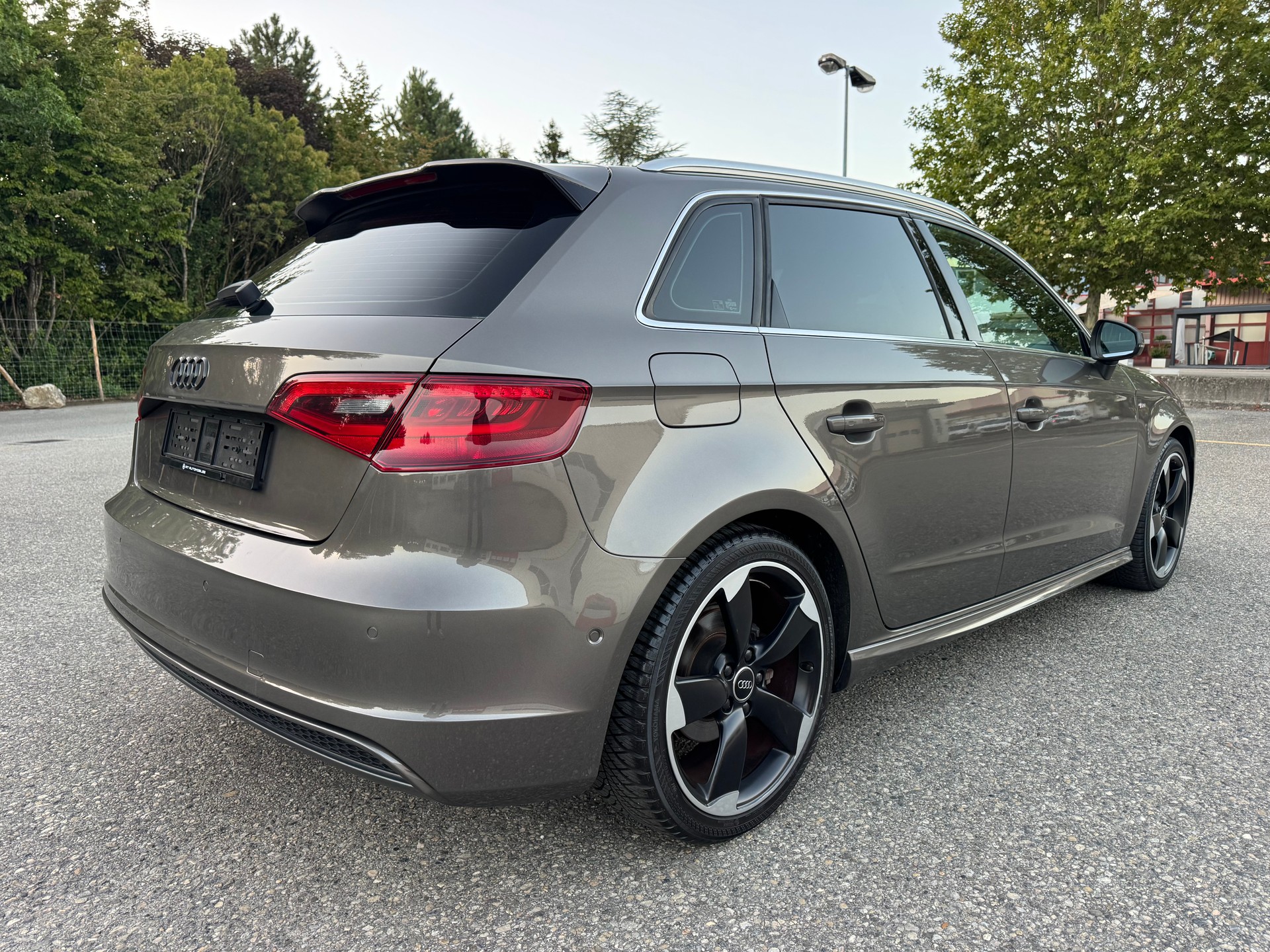 AUDI A3 Sportback 1.4 TFSI Attraction S-tronic-image-6