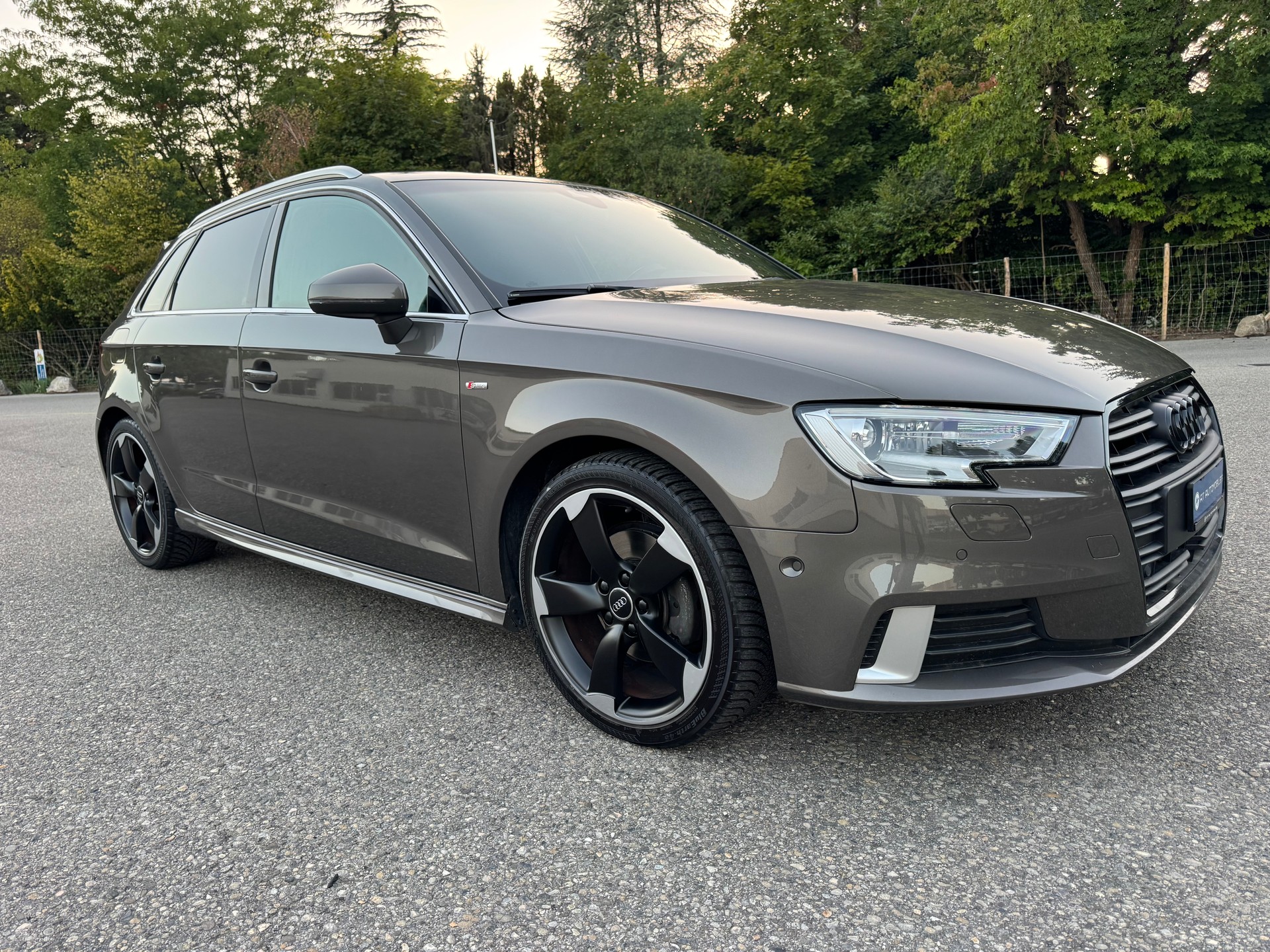 AUDI A3 Sportback 1.4 TFSI Attraction S-tronic-image-3