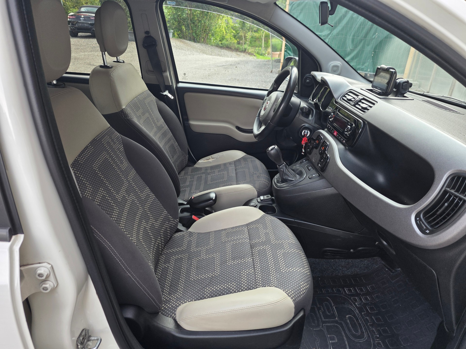 FIAT Panda 1.3 MJ Climbing 4x4 ☆☆☆ Hagelschaden ☆☆☆ DPF ersetzt ☆☆☆ Mechanisch top ☆☆☆-image-8
