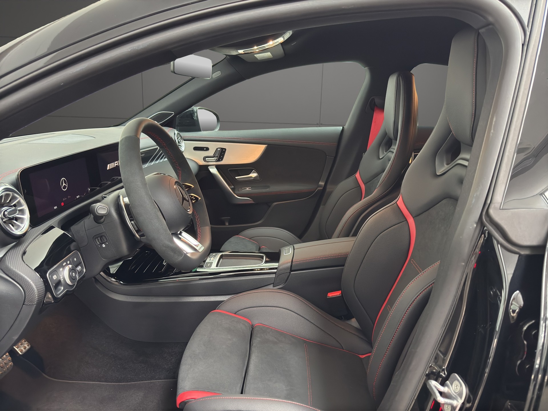 MERCEDES-BENZ CLA 45 S AMG 4Matic+ 8G-DCT-image-9