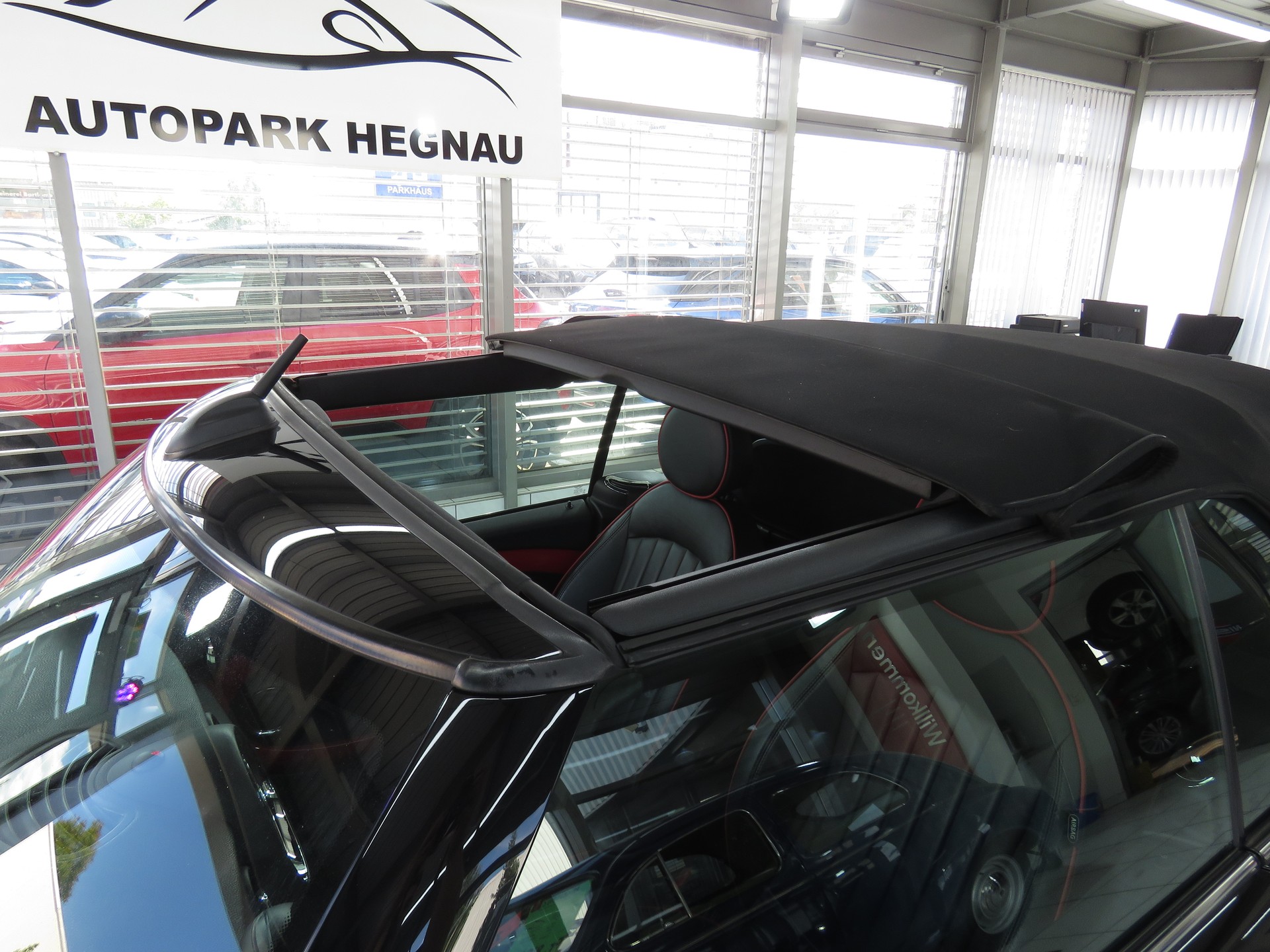 MINI Cooper S Cabriolet-image-6
