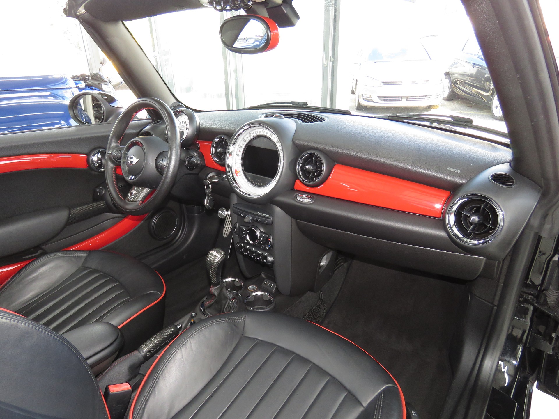 MINI Cooper S Cabriolet-image-14
