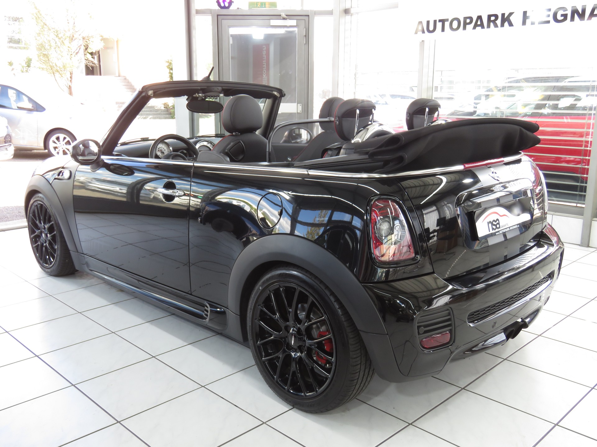 MINI Cooper S Cabriolet-image-5